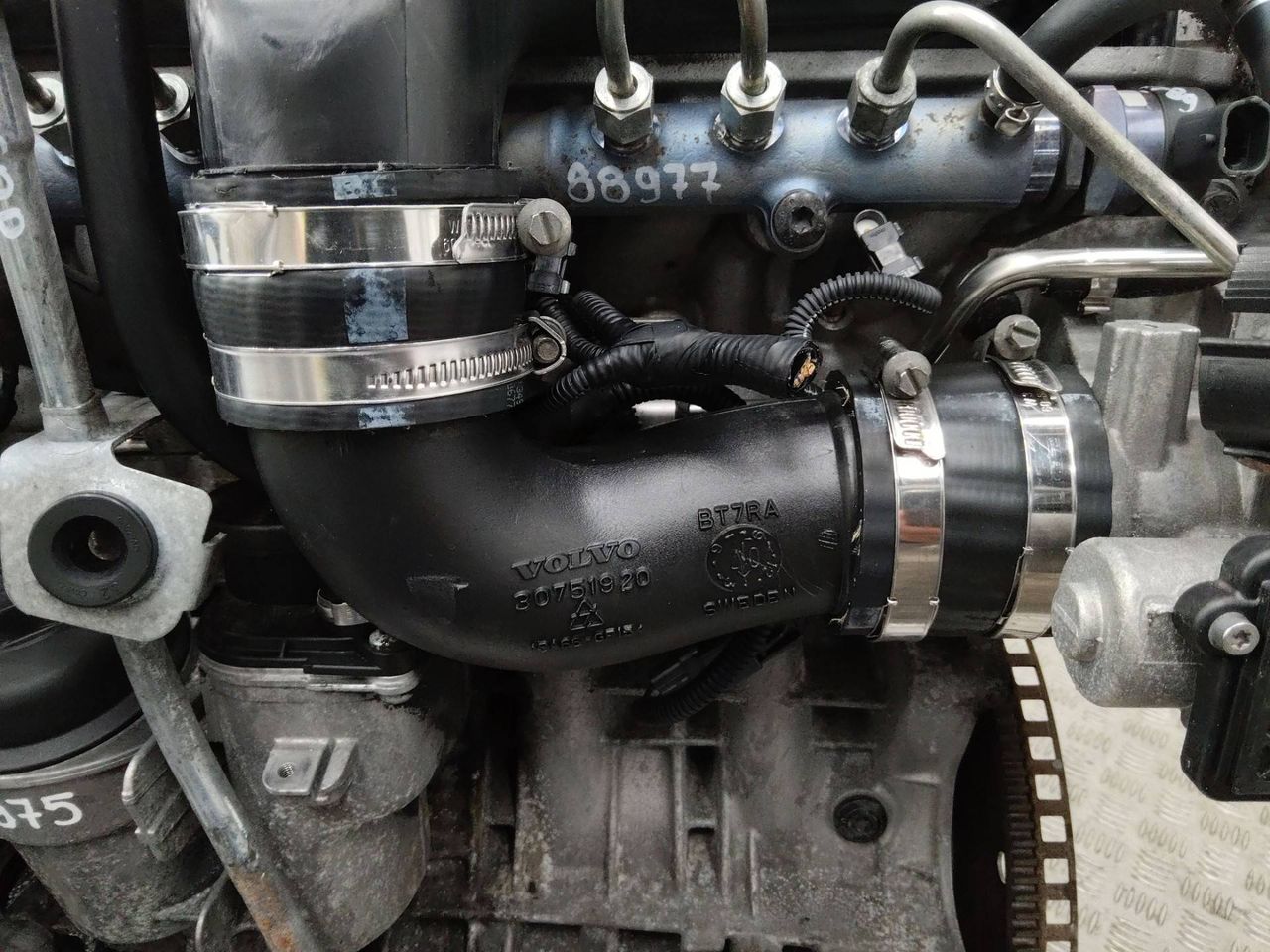 патрубок интеркулера Volvo V70 3 поколение 2007, 2.4 л., дизель, АКПП, 30751920