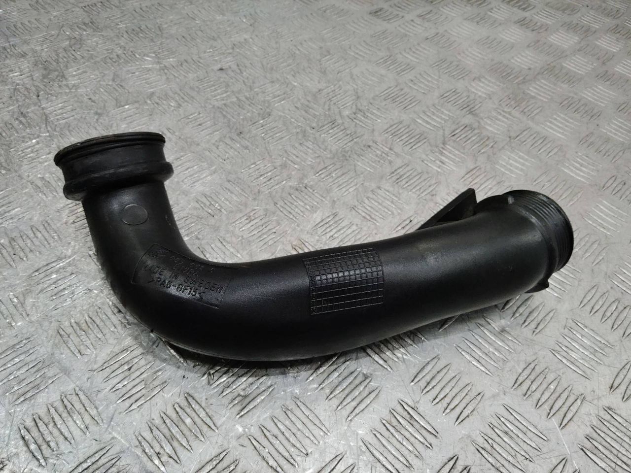 патрубок интеркулера Volvo V70 3 поколение 2007, 2.4 л., дизель, АКПП, 6896526, 30741667