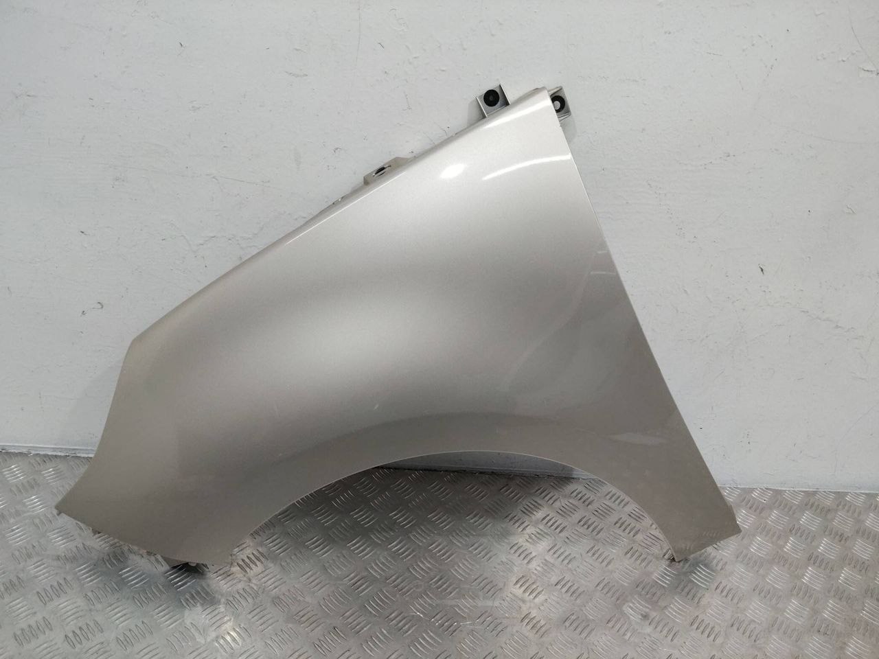 крыло переднее левое Renault Scenic 3 поколение 2009, 631010010R