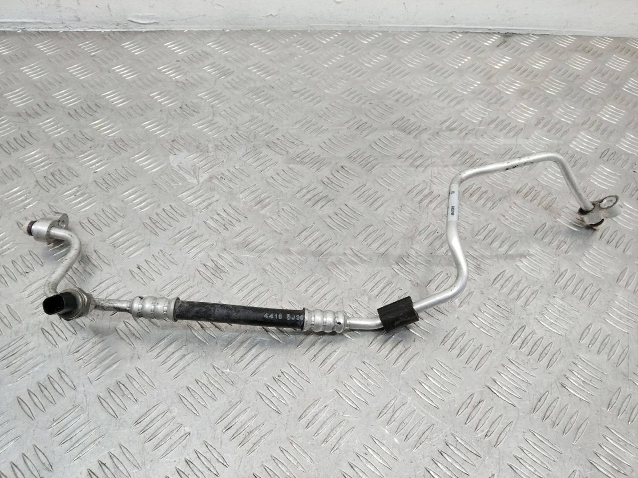 трубка кондиционера BMW X5 F15 2017, 684230901