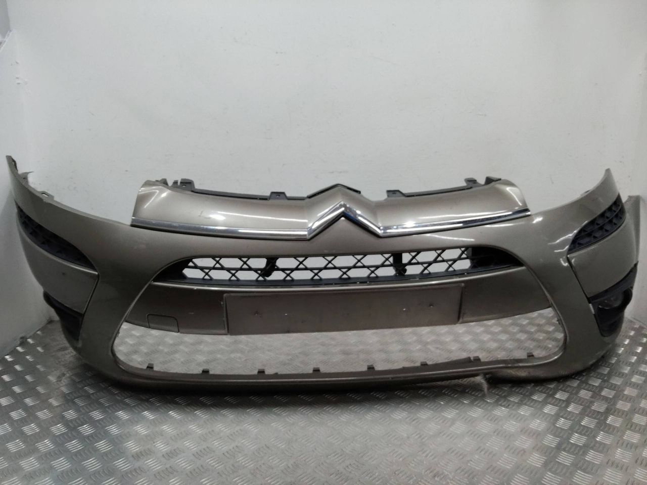 бампер передний Citroen C4 Picasso 1 поколение 2009, 9680402277
