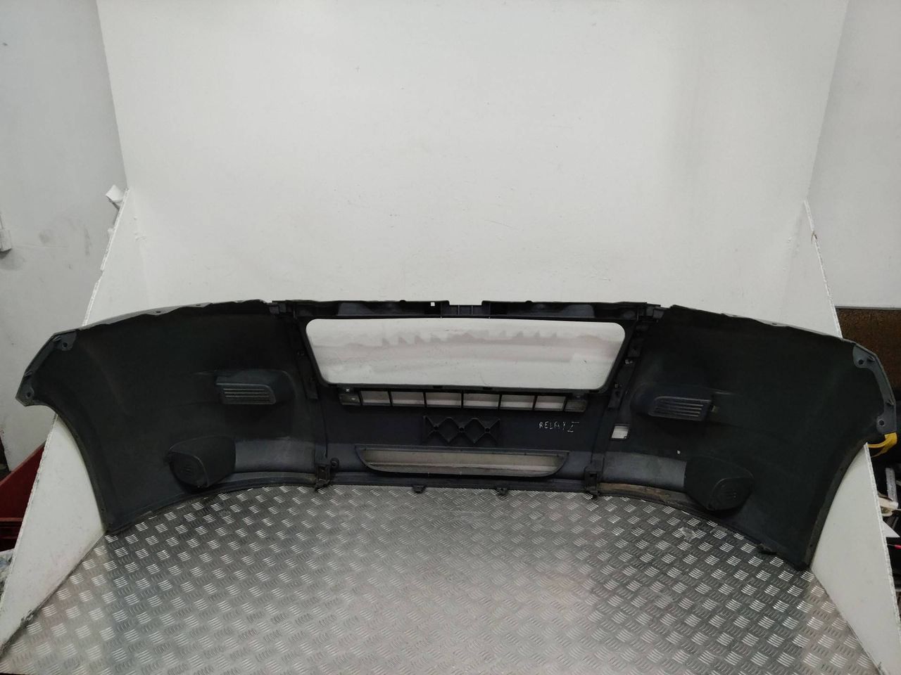 бампер передний Citroen Jumper 2 поколение 2008, 1306563070
