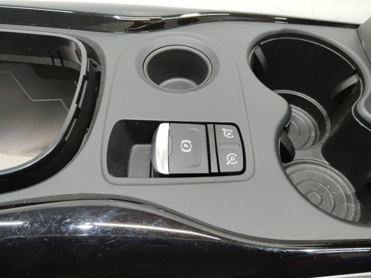 кнопка ручного тормоза (ручника) Renault Kadjar 1 поколение (2015 - 2018), 363216544R