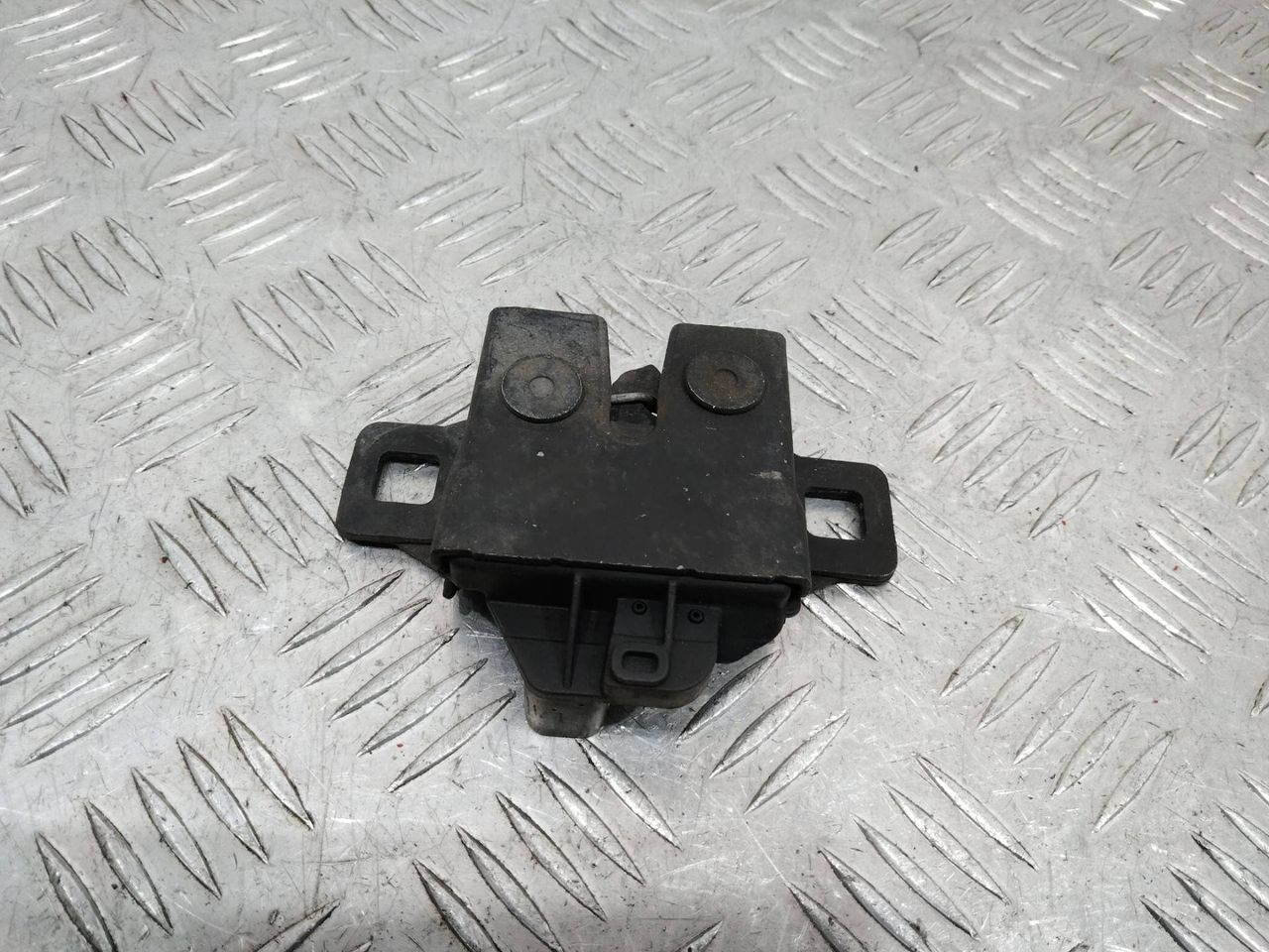 замок капота Land Rover Range Rover 4 поколение 2014, 5H22-16700-CC