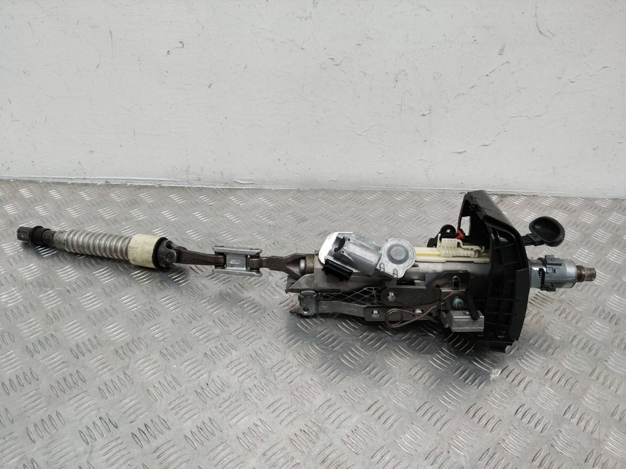 рулевая колонка Mercedes-Benz E-Класс W211/S211 [рестайлинг] 2006, A2114604016