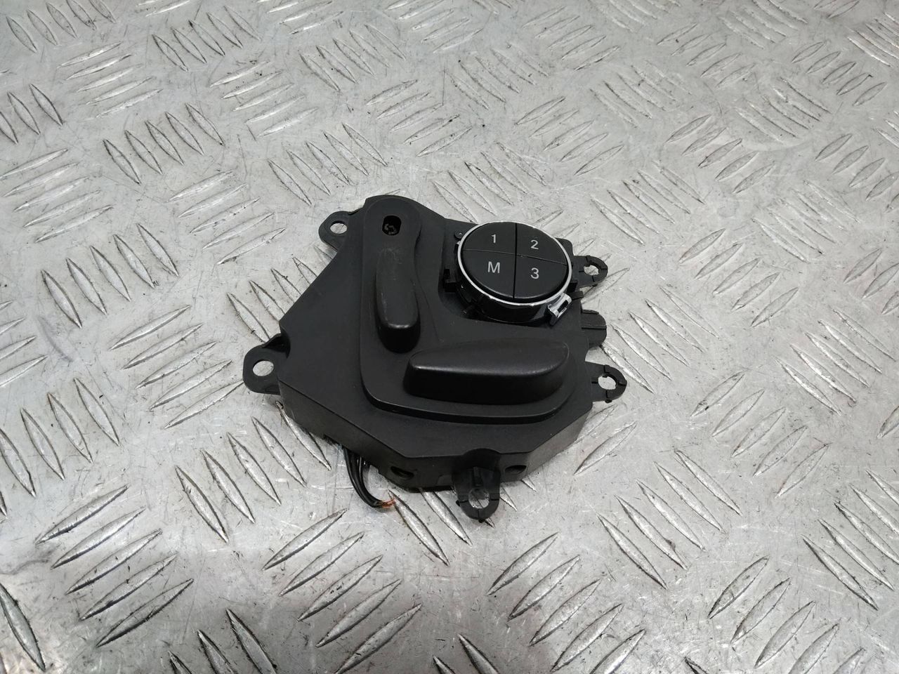 блок управления сиденьем Mercedes-Benz E-Класс W211/S211 2005, 2118215179