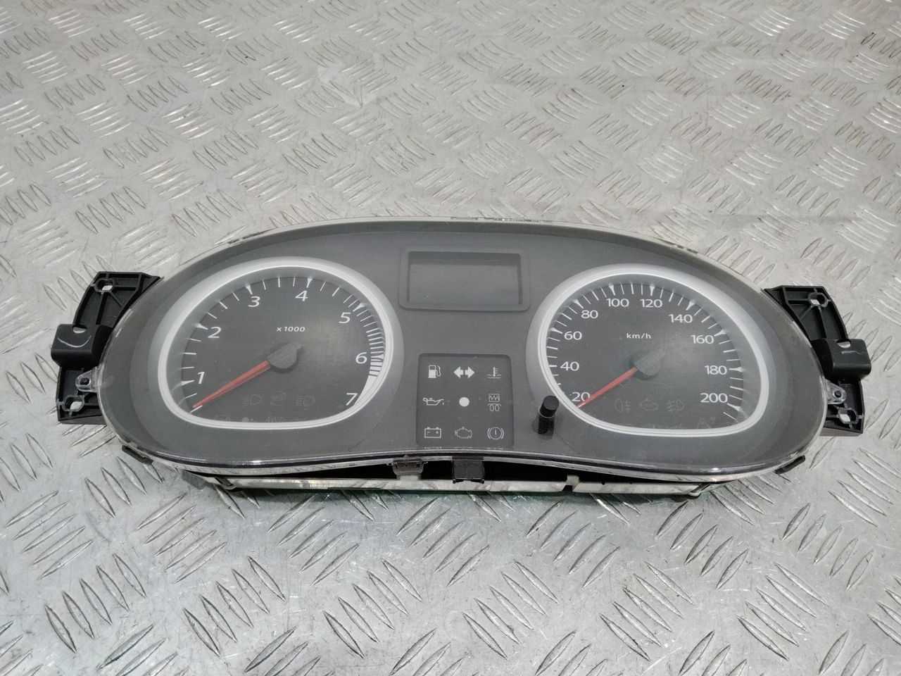 щиток приборов (приборная панель) Renault Duster 1 поколение 2011, 248100029R, P248100029R
