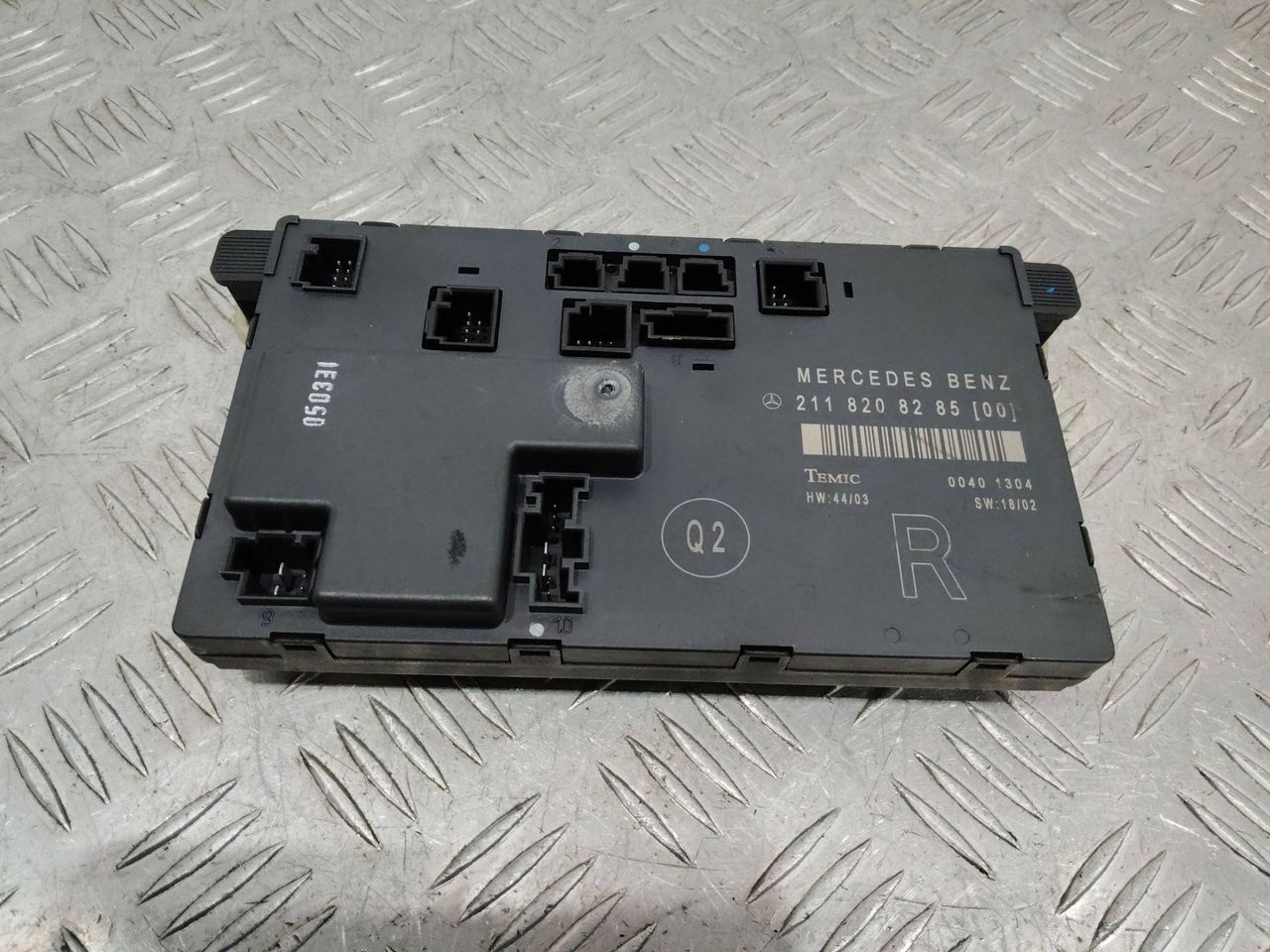модуль управления двери Mercedes-Benz E-Класс W211/S211 2005, 2118208285