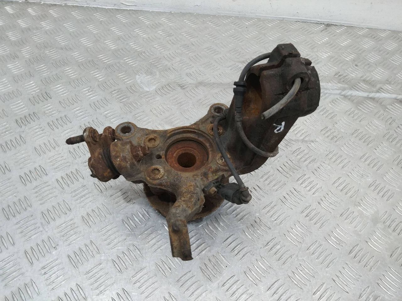 кулак поворотный правый SEAT Leon 2 поколение 2007, 2.0 л., дизель