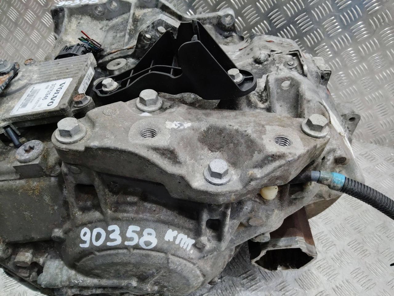 кронштейн КПП Volvo V70 3 поколение 2007, 2.4 л., D 5244 T, дизель, АКПП