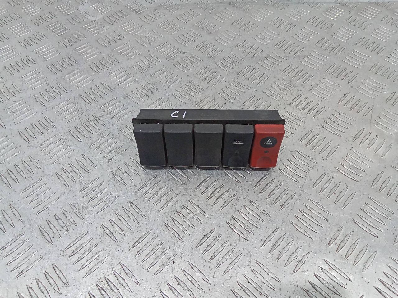 кнопка (выключатель) Renault Midlum 1 поколение 2003