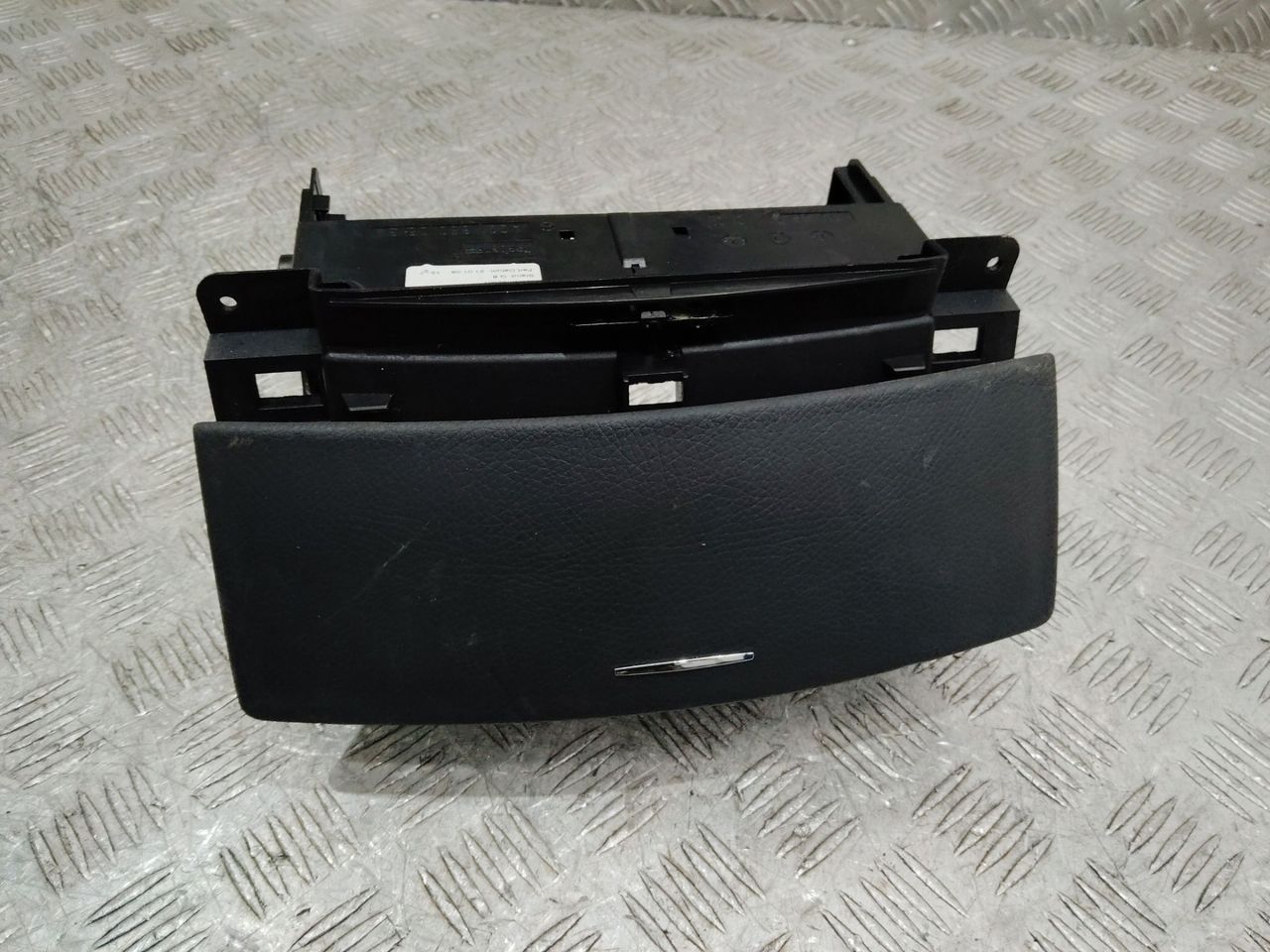 бардачок Mercedes-Benz S-Класс W221 2008, A2216800834