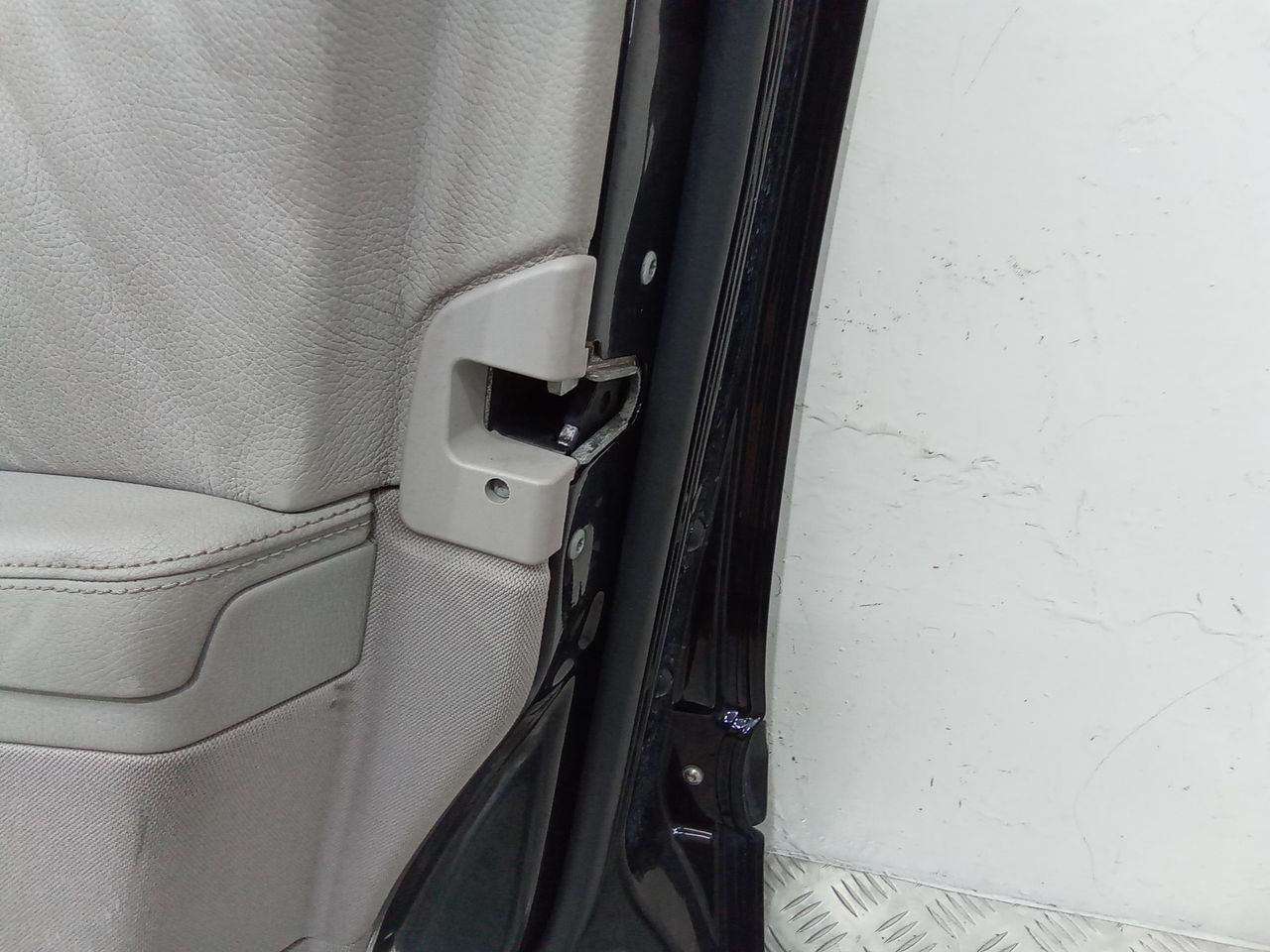 замок двери передней правой Mercedes-Benz E-Класс W211/S211 [рестайлинг] 2006, седан