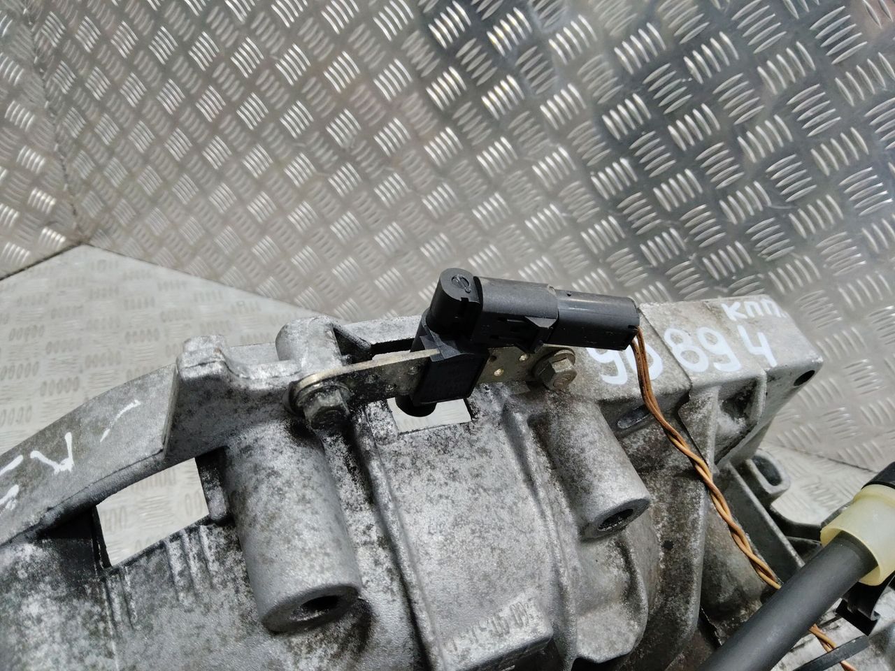 датчик коленвала Renault Scenic 2 поколение 2003, 1.6 л., бензин