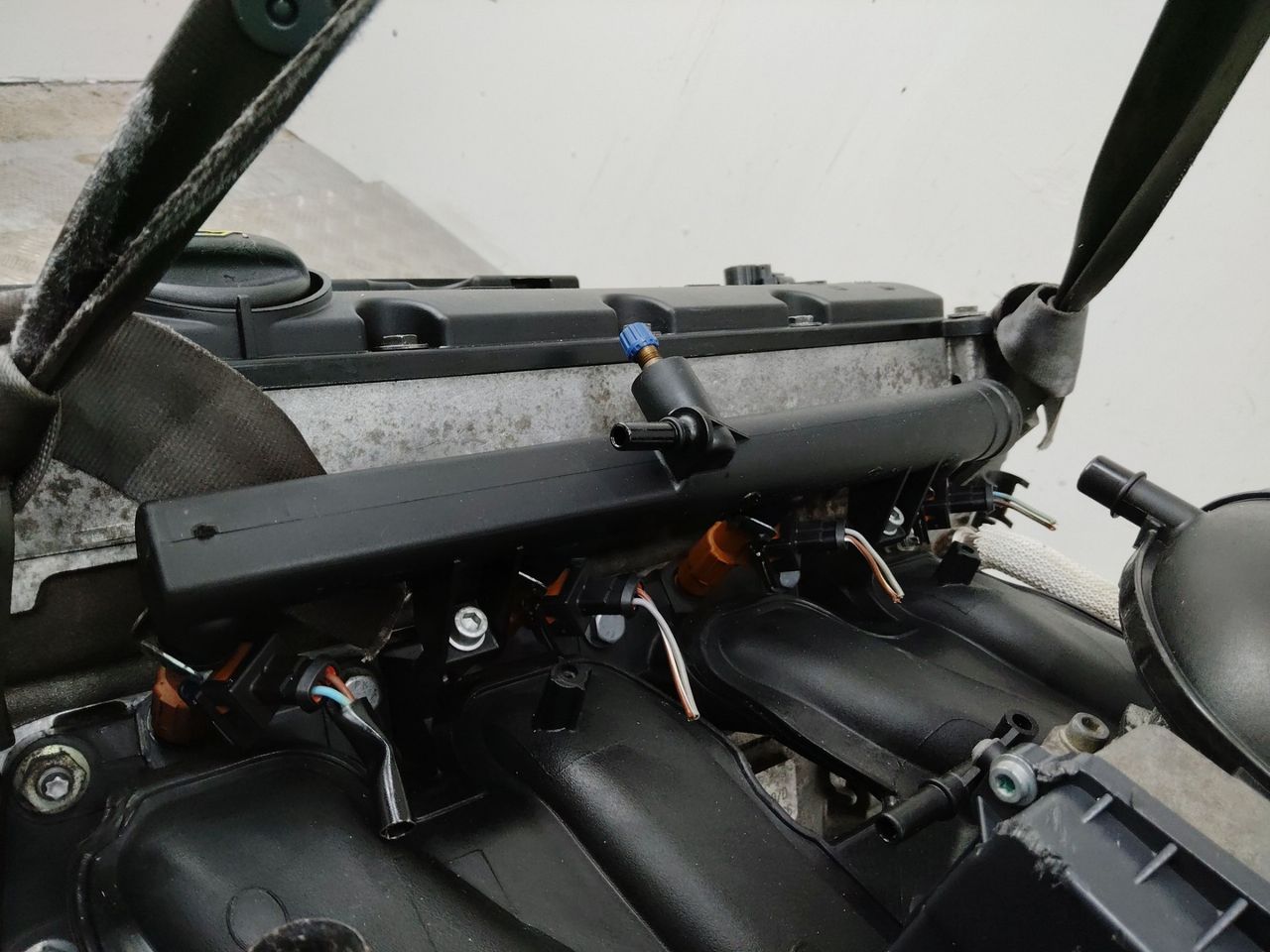 топливная рампа Peugeot 307 1 поколение 2004, 2.0 л., RLZ (EW10D), бензин, 9628084680