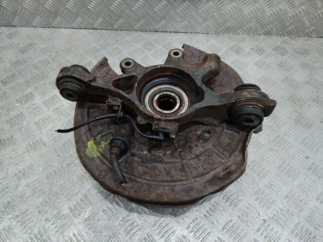 кулак задний правый Land Rover Range Rover Sport 1 поколение 2006, дизель