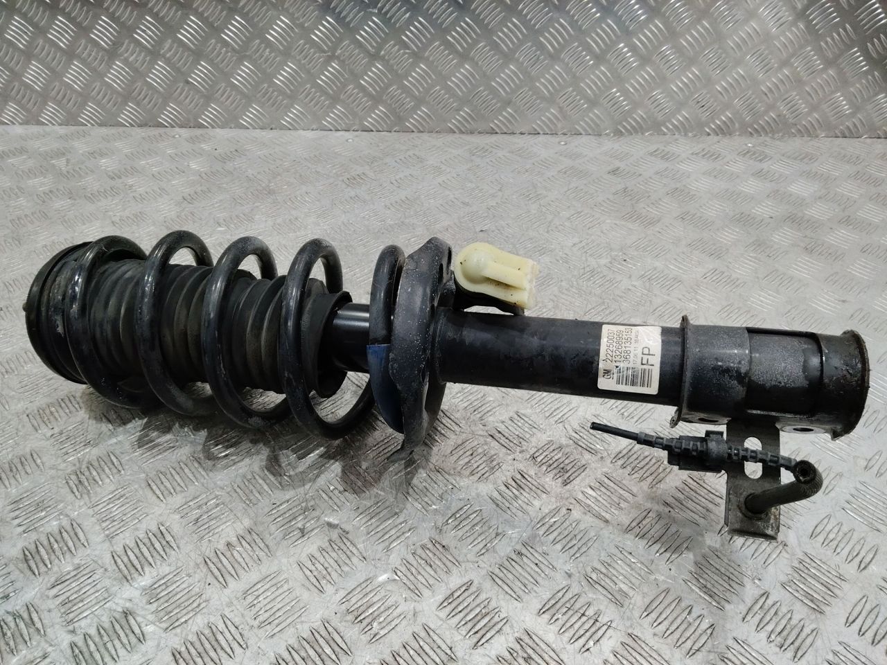 амортизатор подвески Opel Meriva 2 поколение (B) 2011, 1.7 л., дизель, 13268959