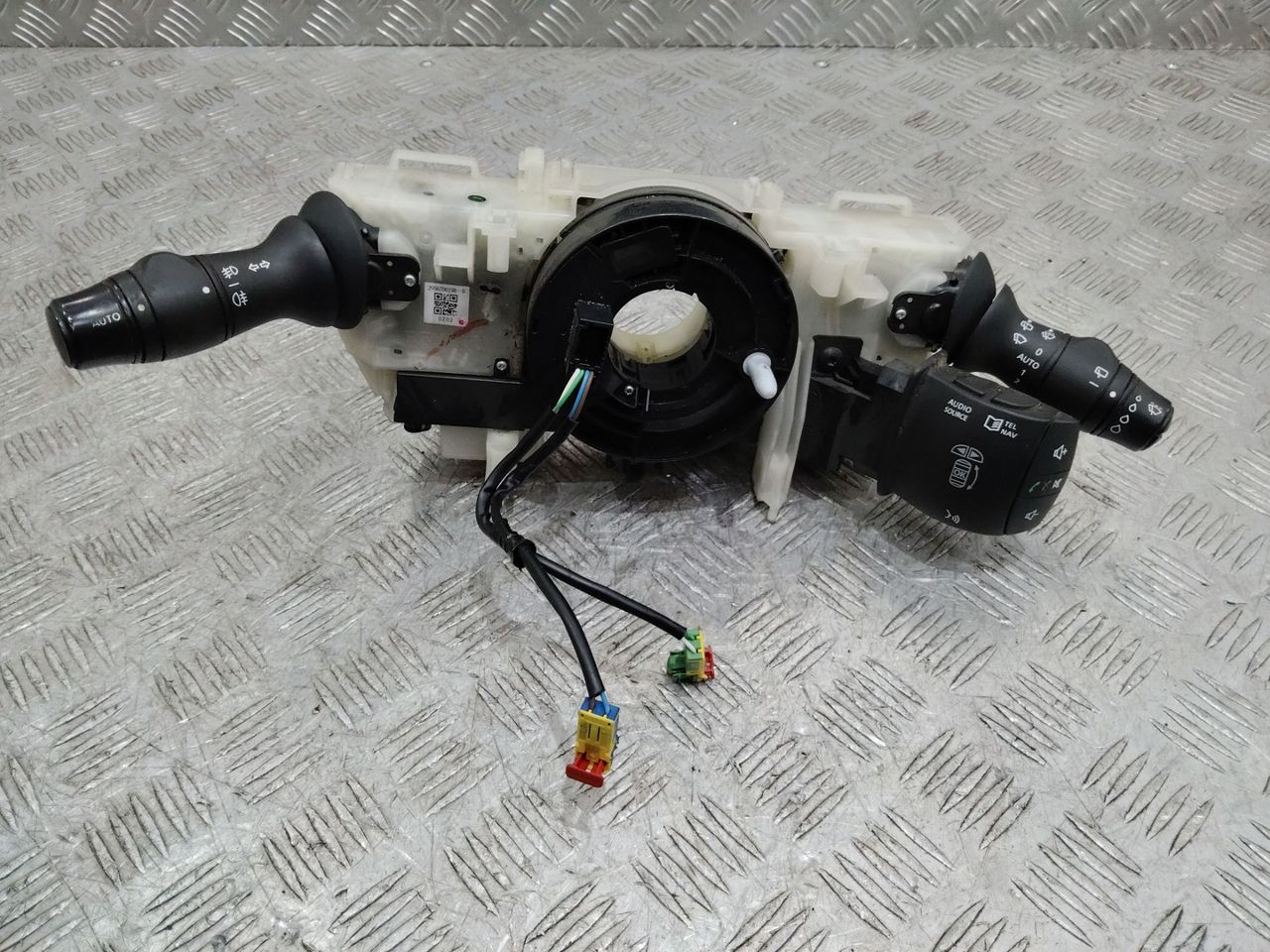 переключатель подрулевой (стрекоза) Renault Megane 3 поколение 2011, 255670019R