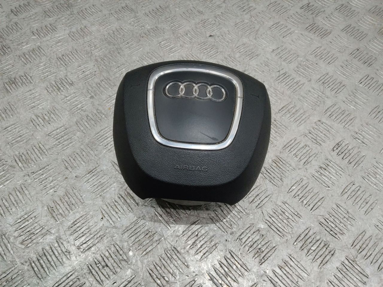 подушка безопасности водителя Audi Q7 4L [рестайлинг] 2010