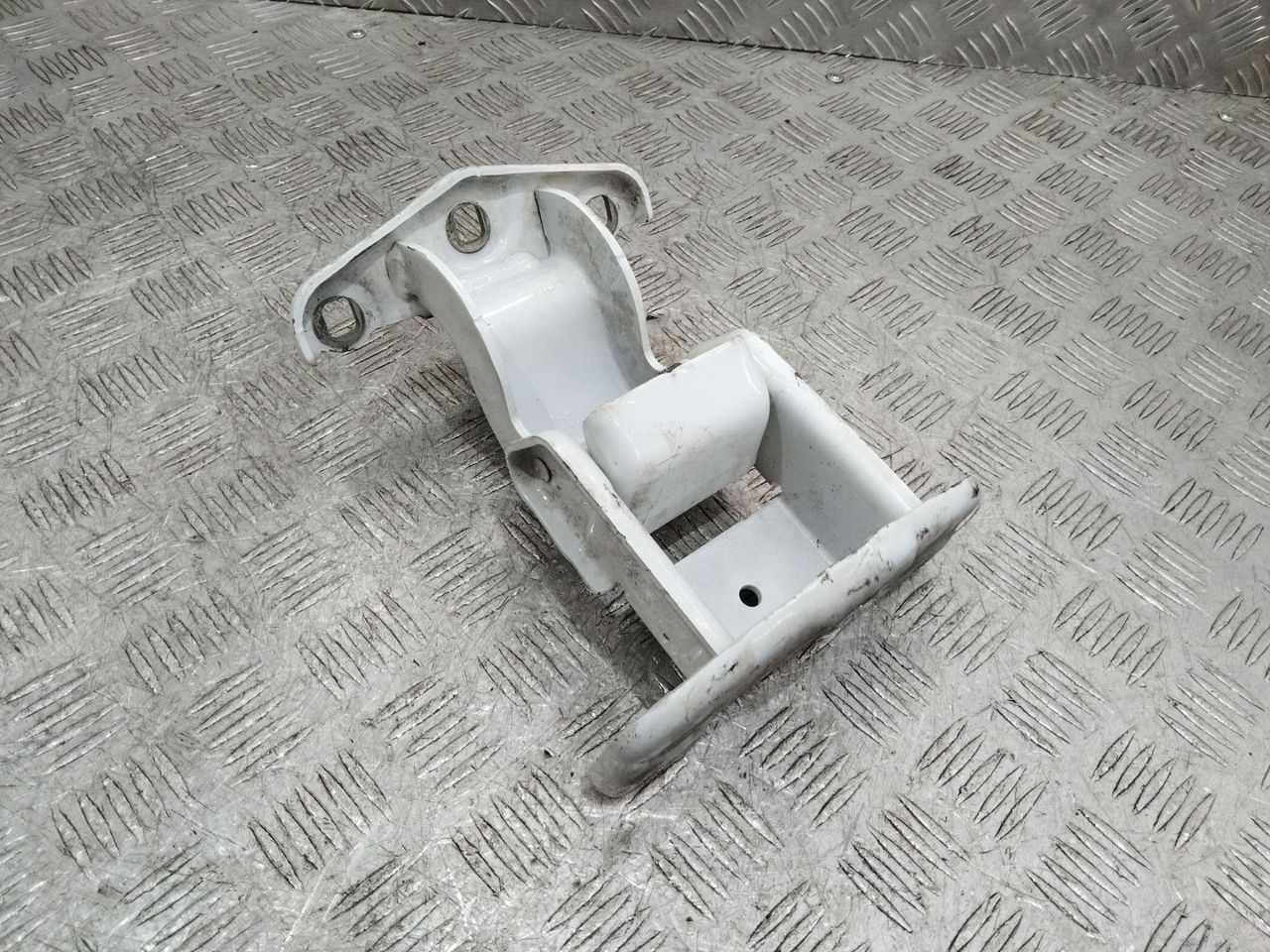 петля двери Renault Trafic 3 поколение 2015, 844009592R