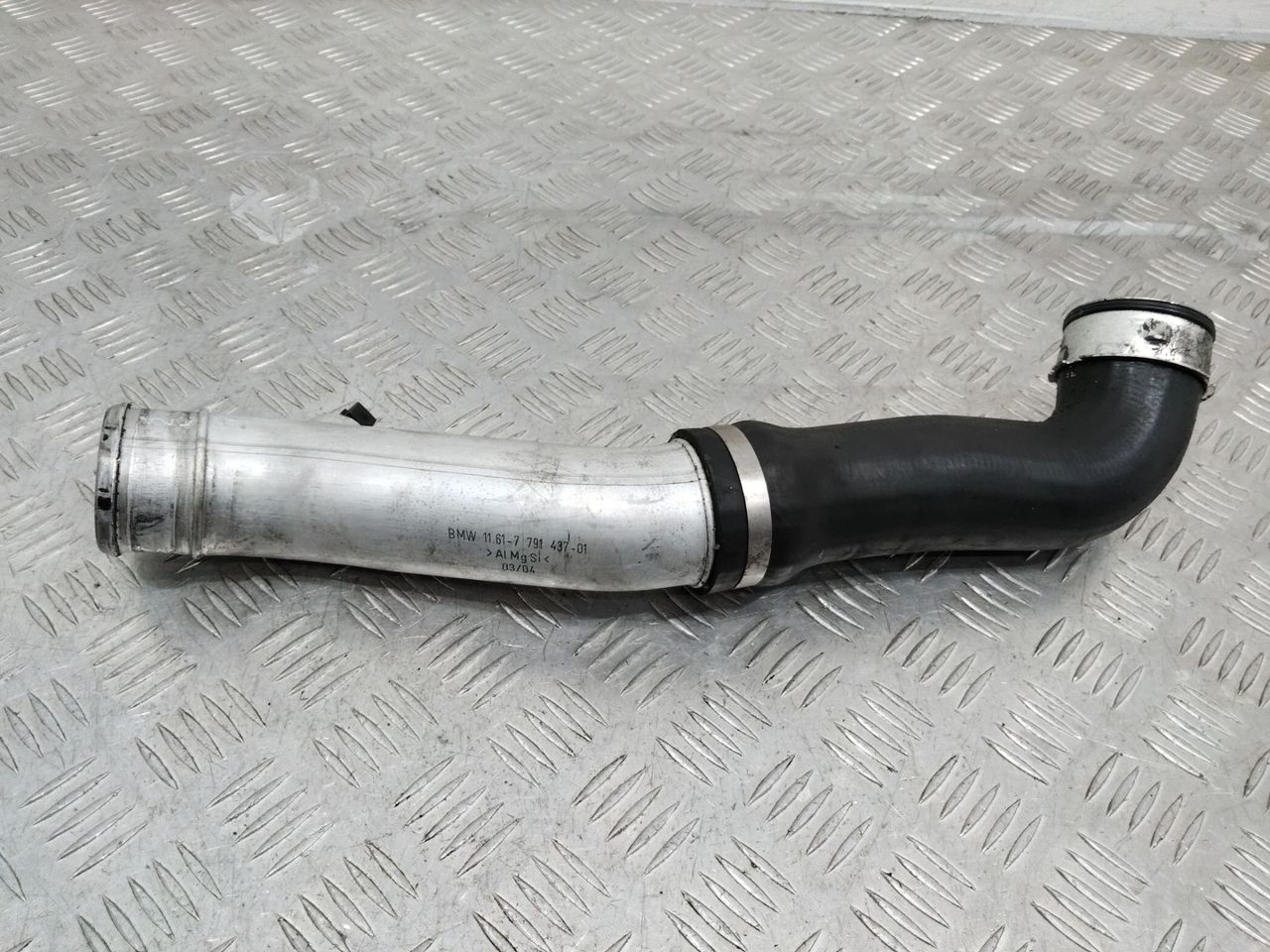 патрубок интеркулера BMW 3 серия E46 2003, 1161779143701, 7791437