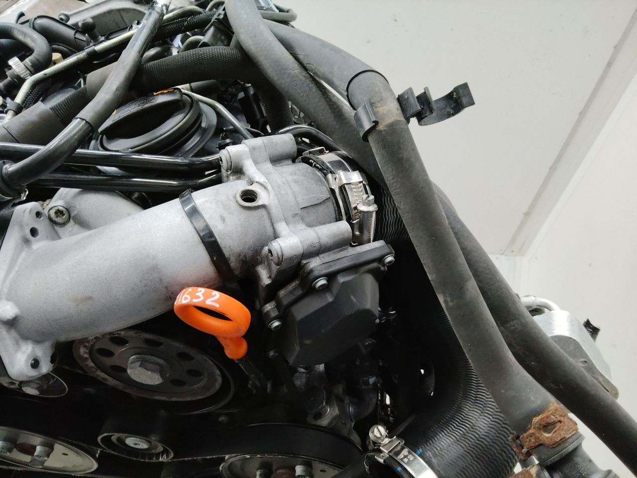 заслонка дроссельная Audi Q7 4L 2007, 3.0 л., BUG, дизель, АКПП, 059145950