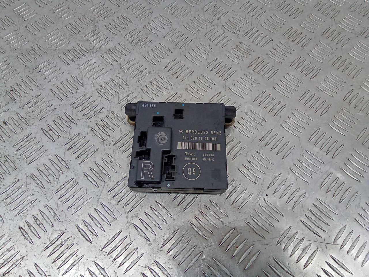 модуль управления двери Mercedes-Benz E-Класс W211/S211 2005, 2118201626