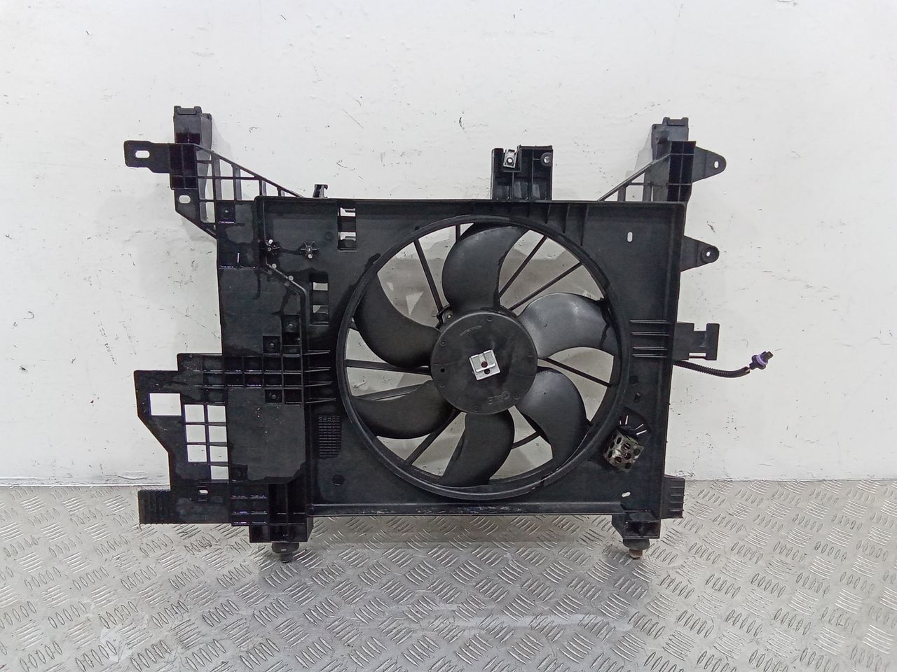 вентилятор радиатора Renault Duster 1 поколение 2011, 1.5 л., дизель, 214819914R