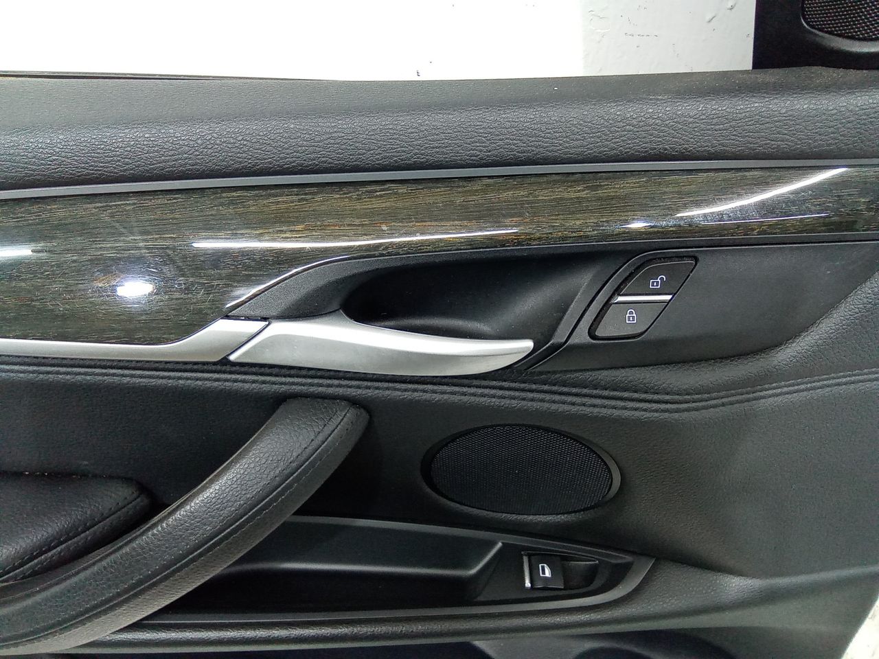 ручка внутренняя передняя левая BMW X5 F15 2015