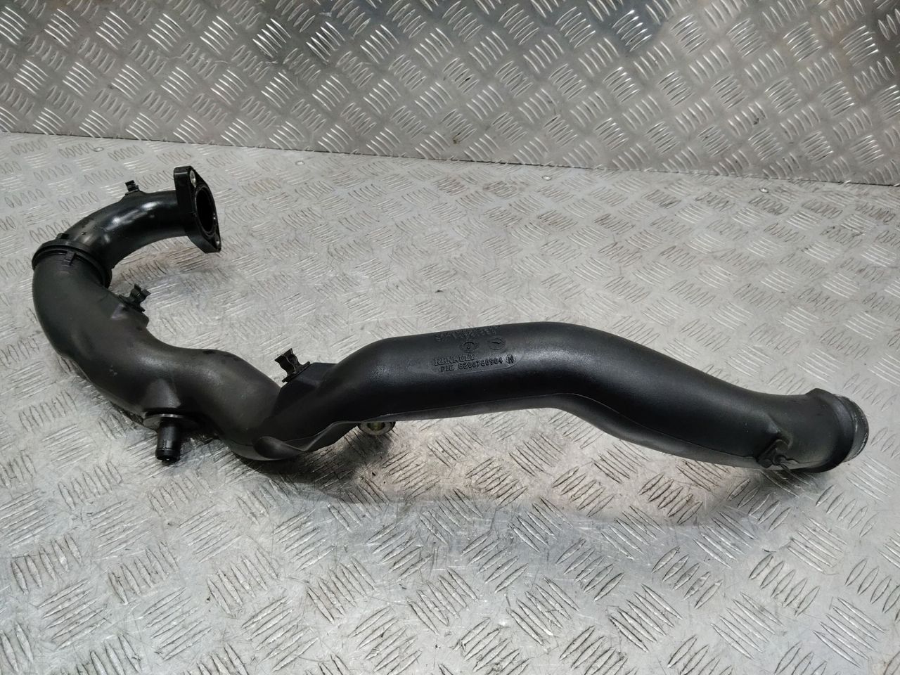 патрубок интеркулера Renault Master 3 поколение 2013, 8200760904
