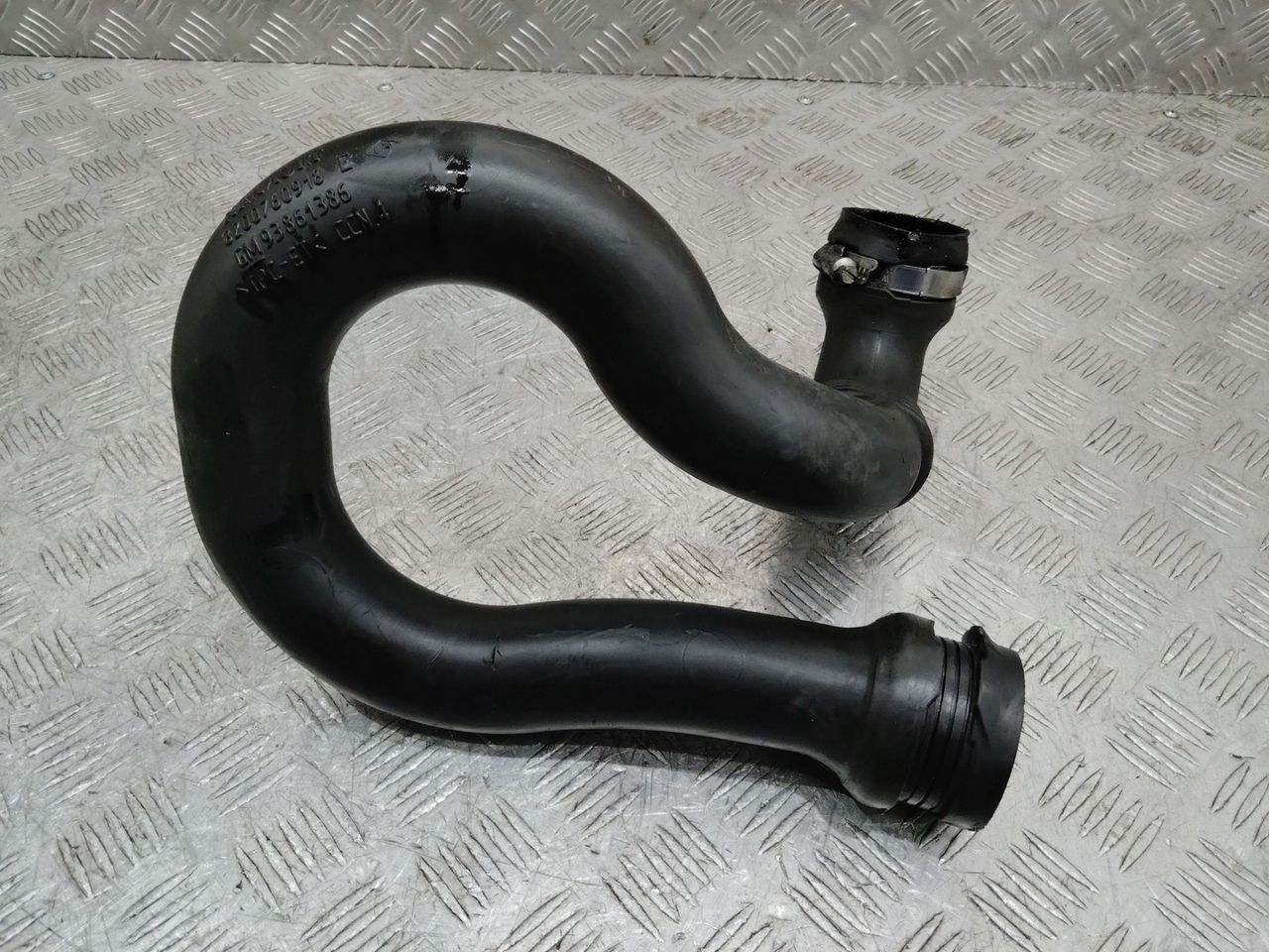 патрубок интеркулера Renault Master 3 поколение 2013, 8200760918