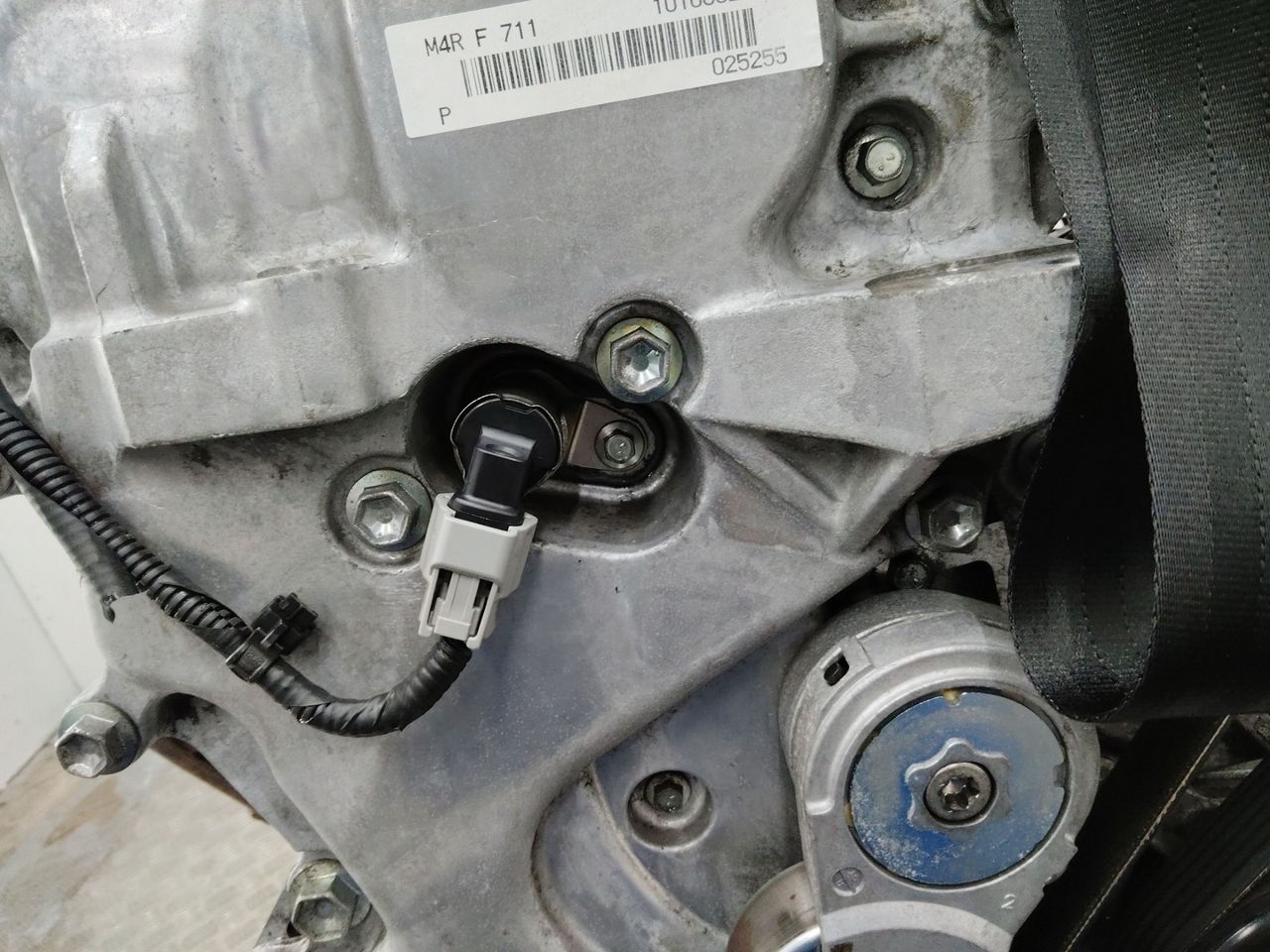 Клапан фазорегулятора Renault Grand Scenic 3 поколение 2009, 2.0 л., M4R F 711, бензин, АКПП