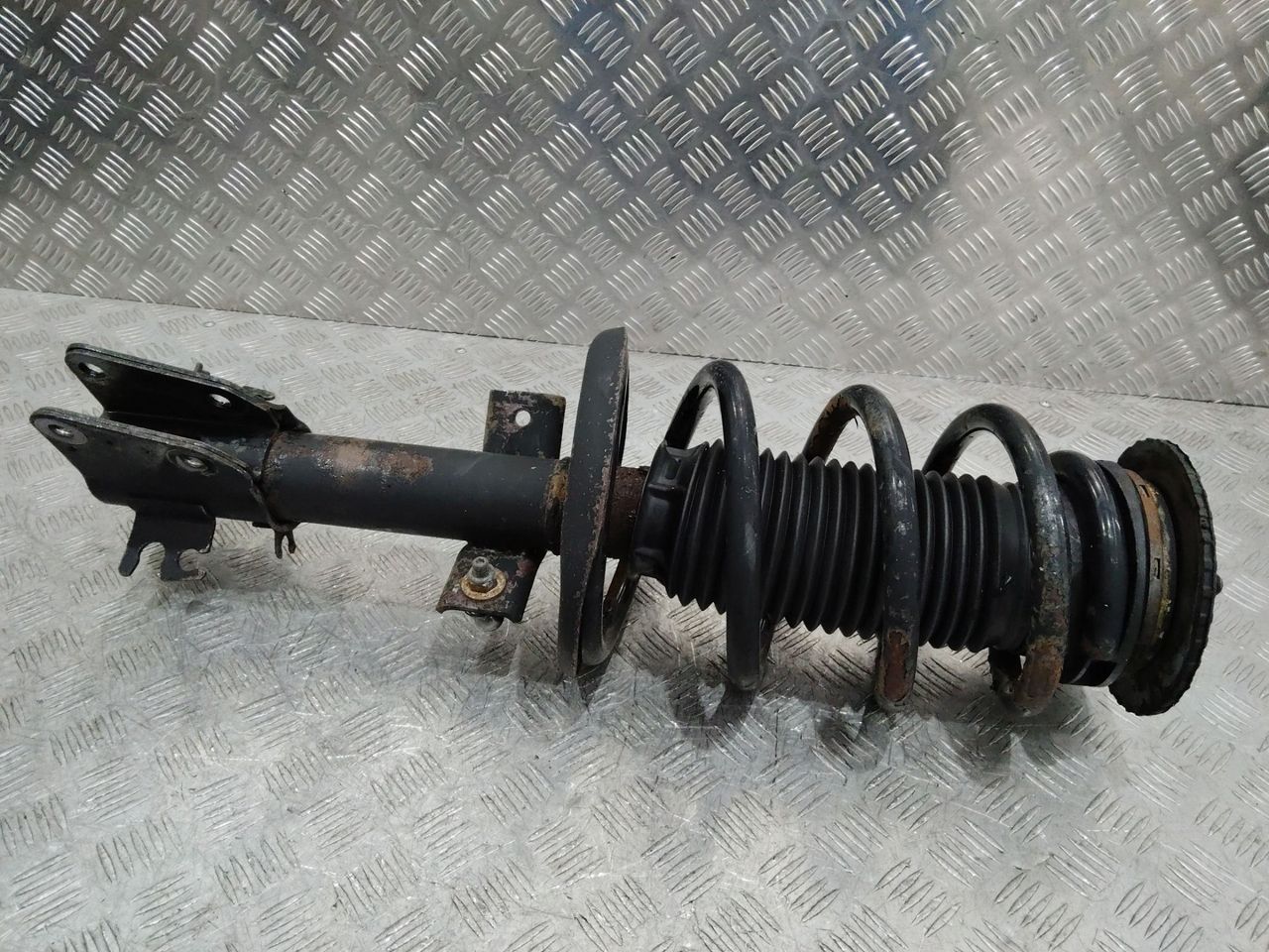 амортизатор подвески Renault Master 3 поколение (2010 - 2014), 543029774R