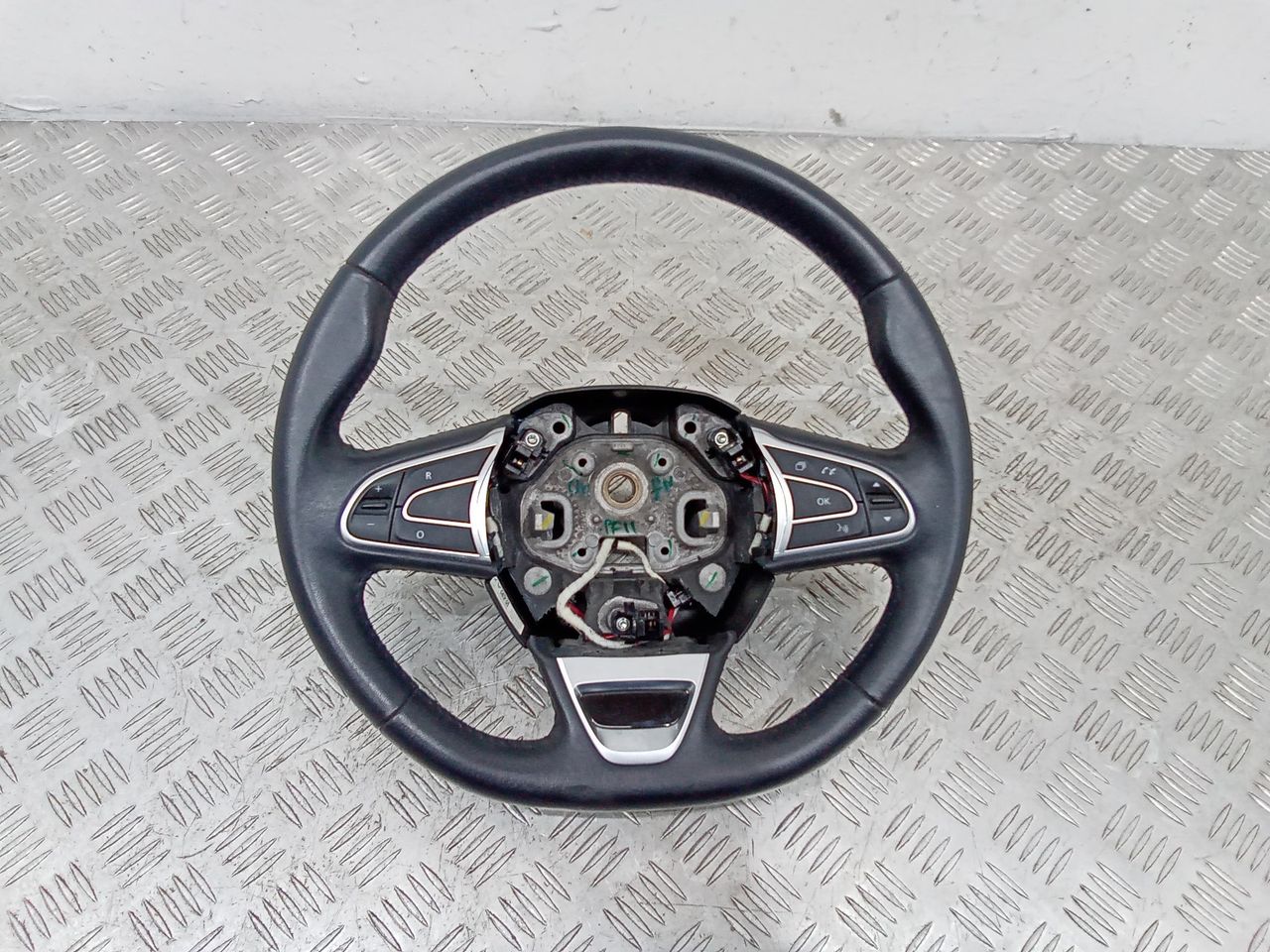 руль Renault Megane 4 поколение 2018, 484005825R