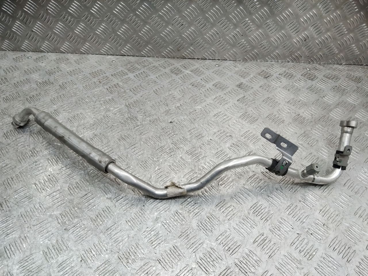 трубка кондиционера Renault Megane 4 поколение 2018, 924801894R