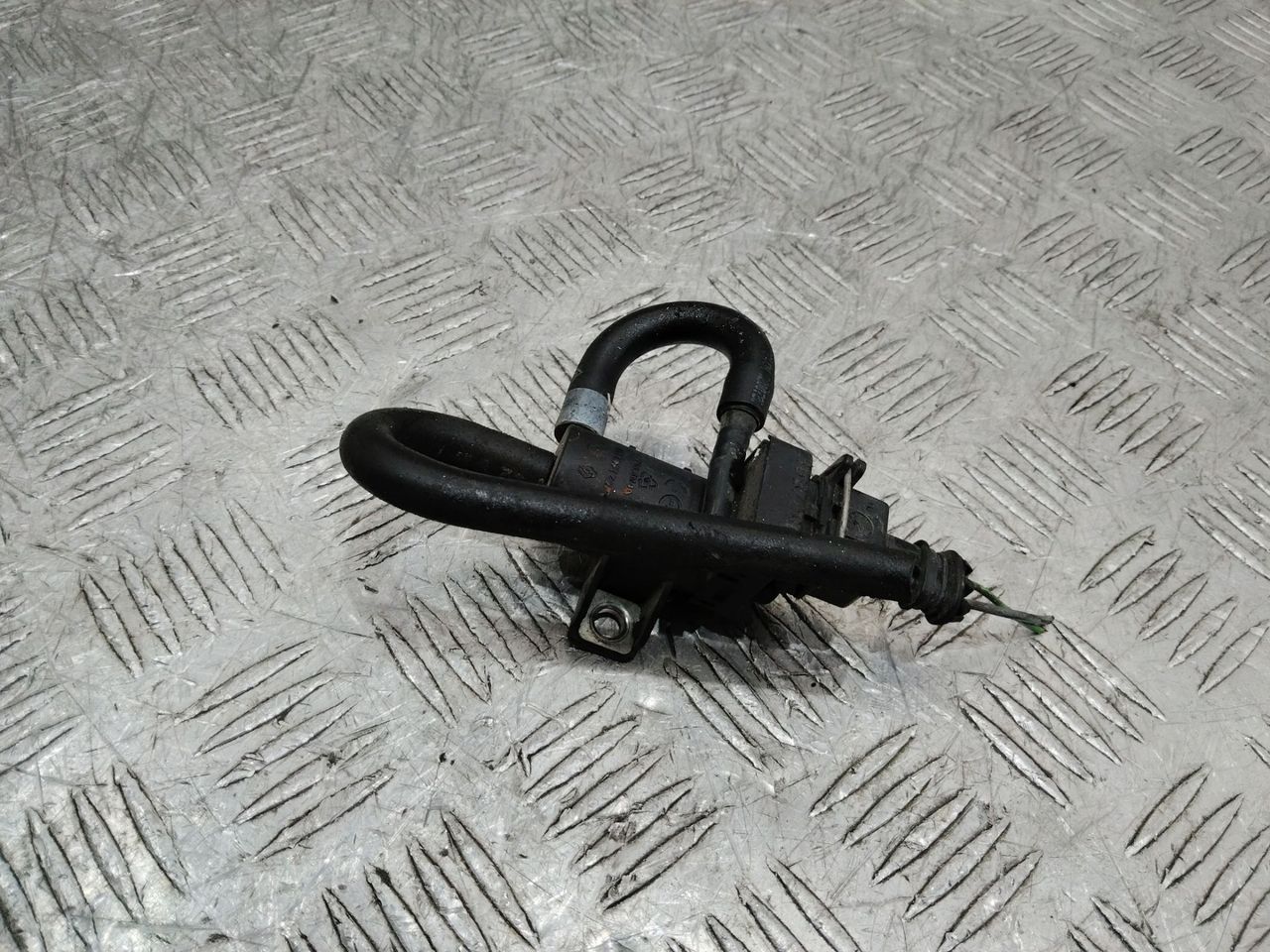 электромагнитный клапан Renault Megane 3 поколение 2012, 1.5 л., K9K J 836, дизель, МКПП, 8200762162