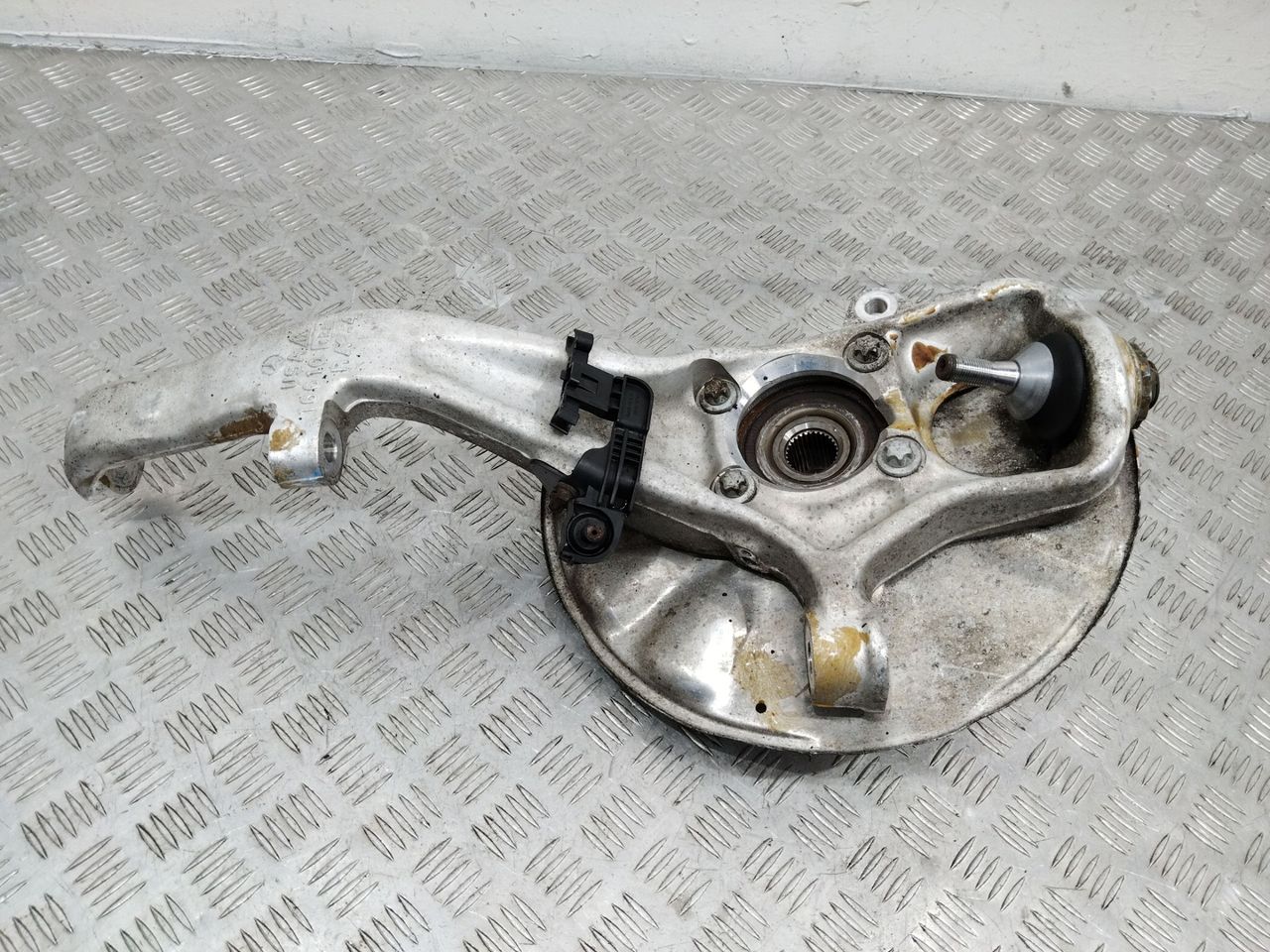 кулак поворотный правый Mercedes-Benz GL-Класс X166 2015, 5.5 л., M 157.982, бензин, АКПП, 16610