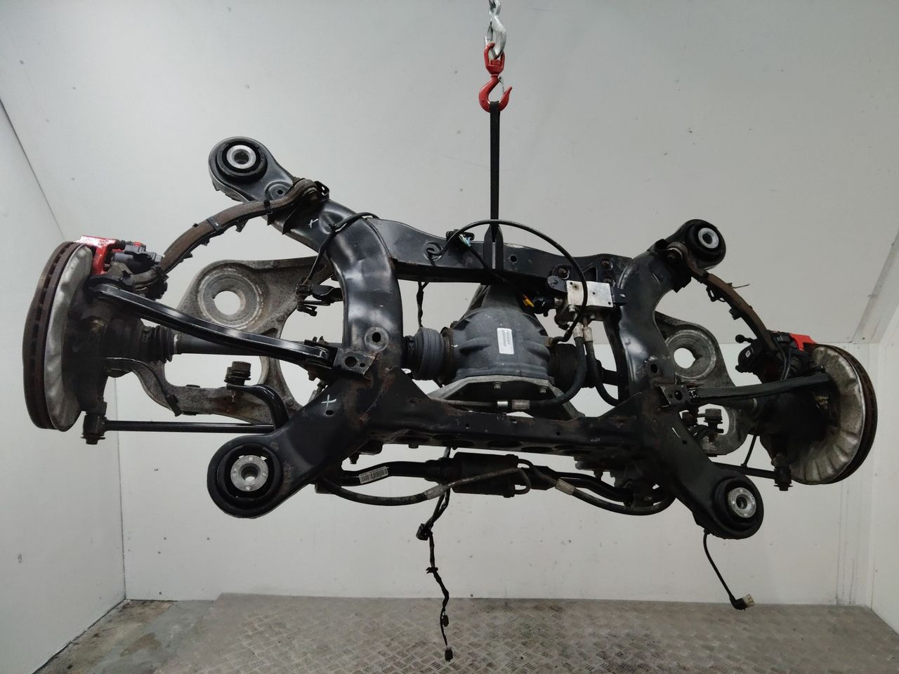 балка подвески задняя Mercedes-Benz GL-Класс X166 2015, 5.5 л., M 157.982, бензин, АКПП, A1663503100