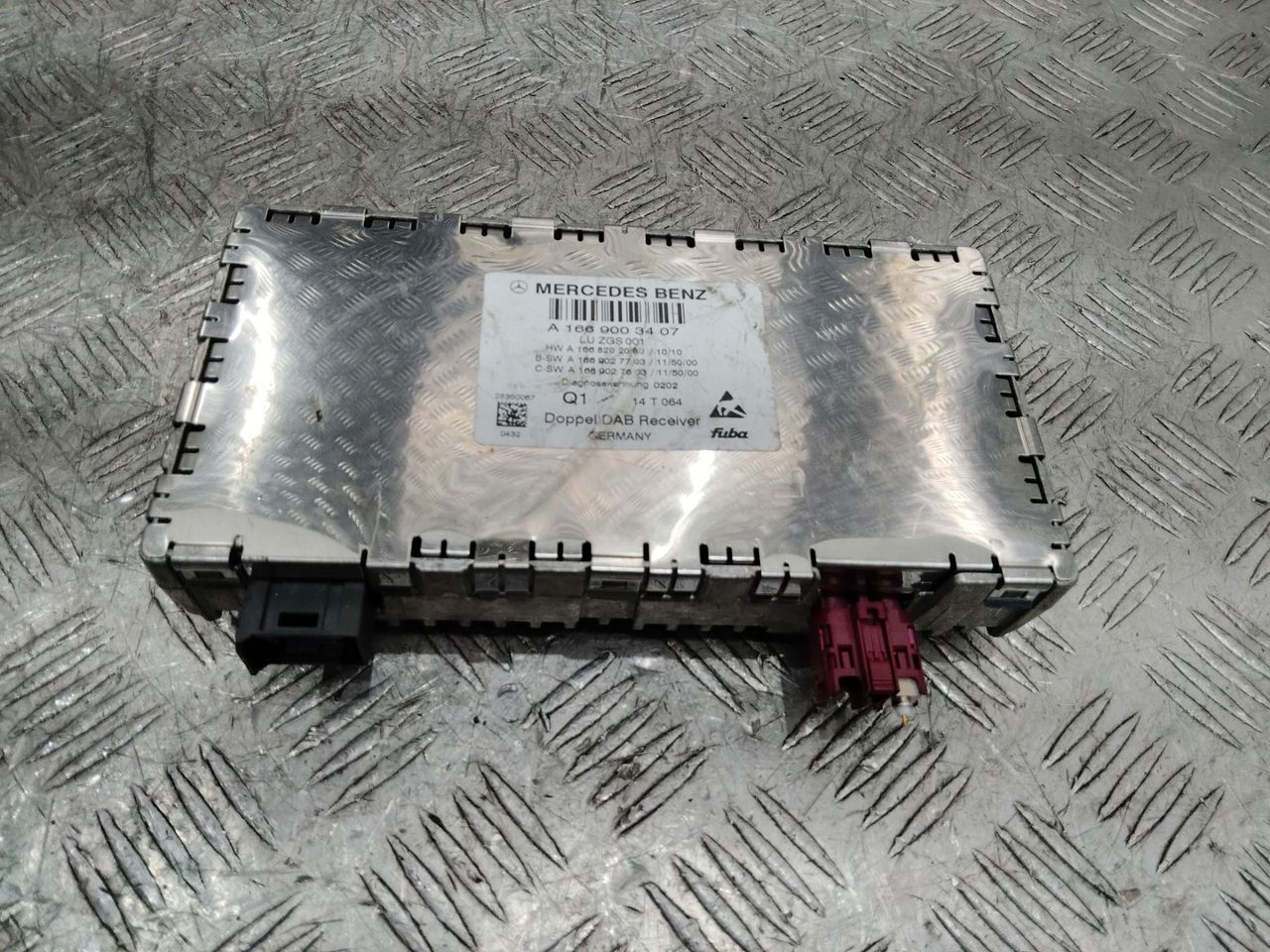 блок радио Mercedes-Benz GL-Класс X166 2015, 5.5 л., M 157.982, бензин, АКПП, A1669003407