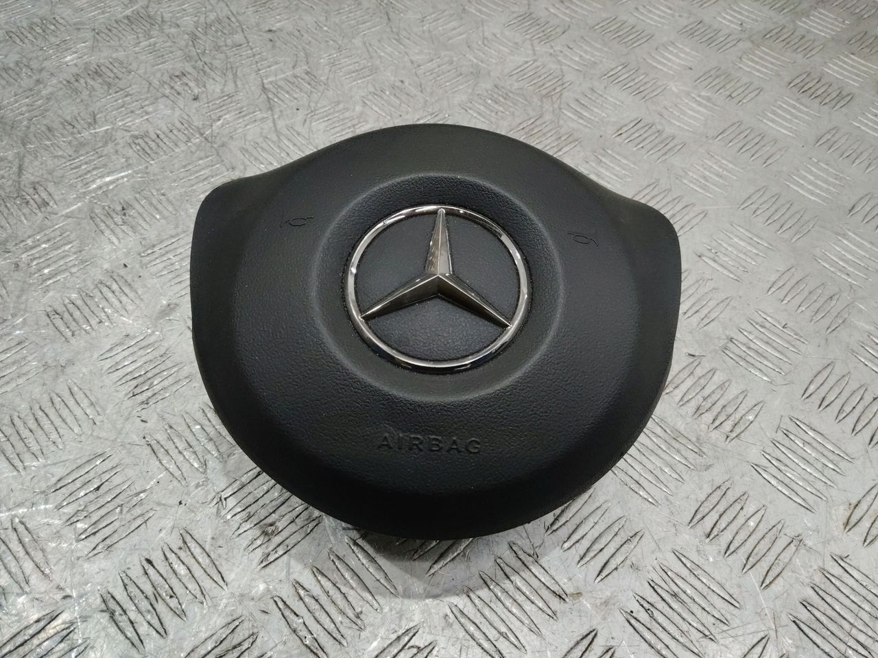 подушка безопасности водителя Mercedes-Benz C-Класс W205/S205/C205 [рестайлинг] 2018, 309742899162
