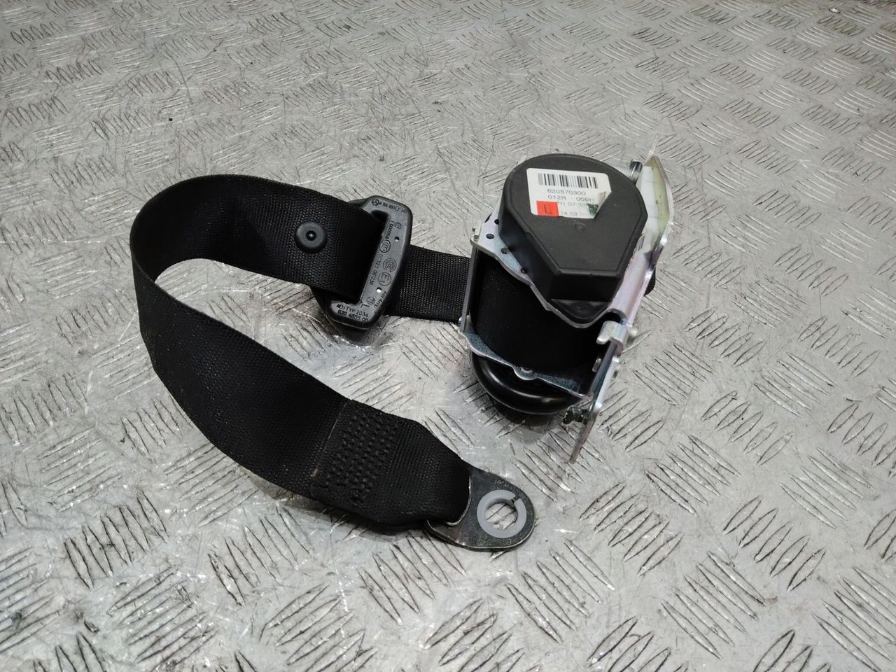 ремень безопасности Mercedes-Benz GL-Класс X166 2014, A16686009859C94