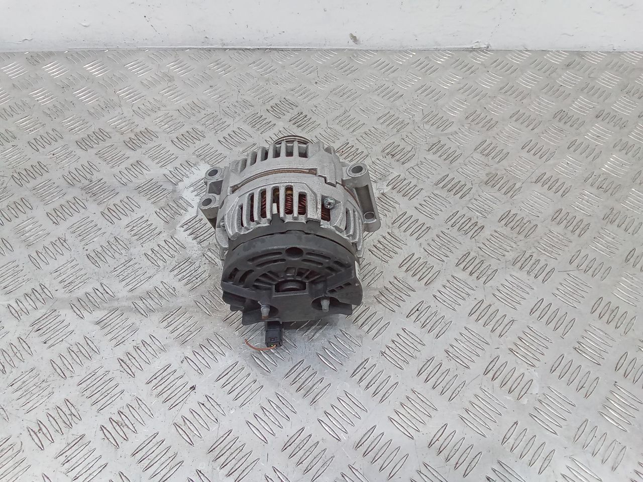 генератор Renault Clio 2 поколение 2002, 1.4 л., бензин, 7711497138