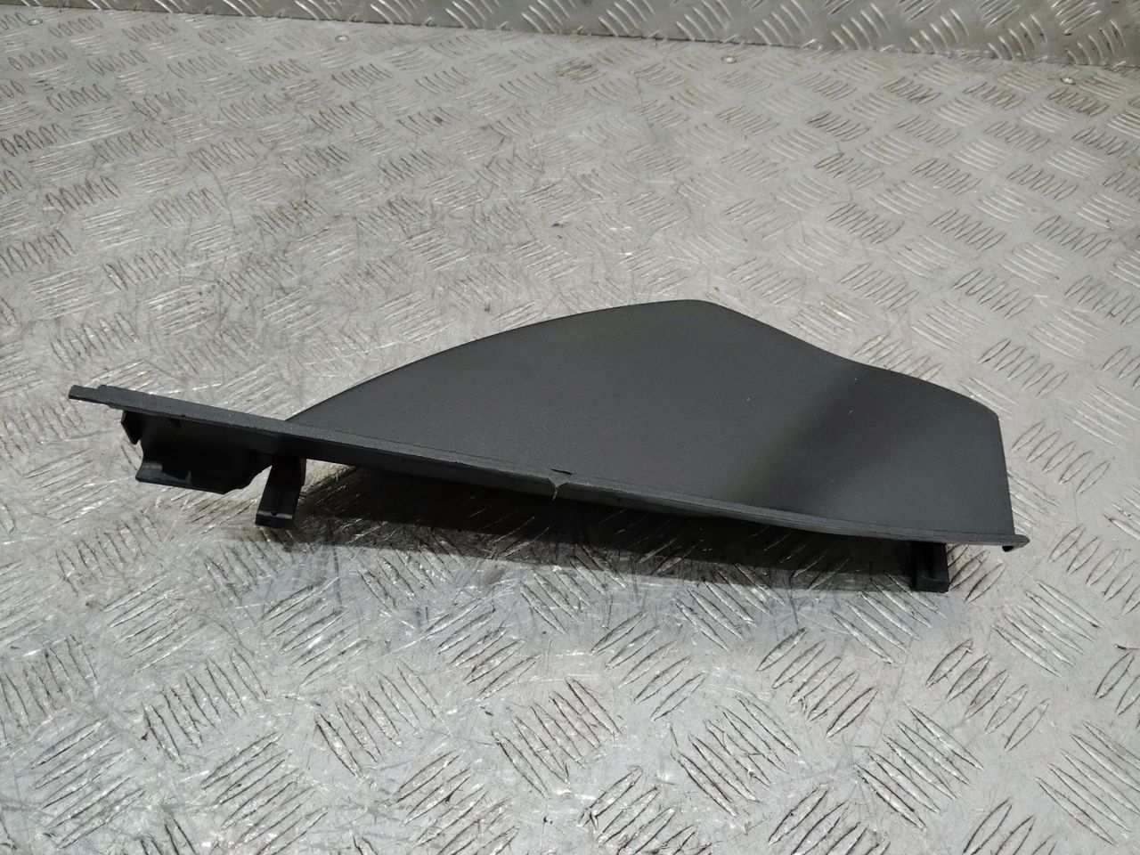 пластик Mercedes-Benz GL-Класс X166 2014, A1666800407