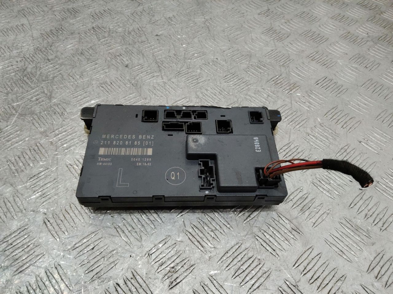 модуль управления двери Mercedes-Benz E-Класс W211/S211 2004, 2118208185