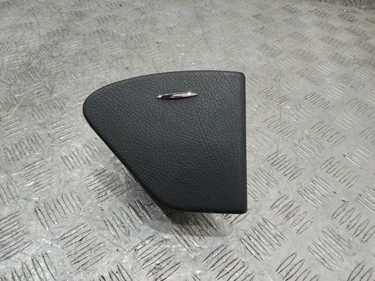 пепельница Mercedes-Benz E-Класс W211/S211 2004, A2118100730