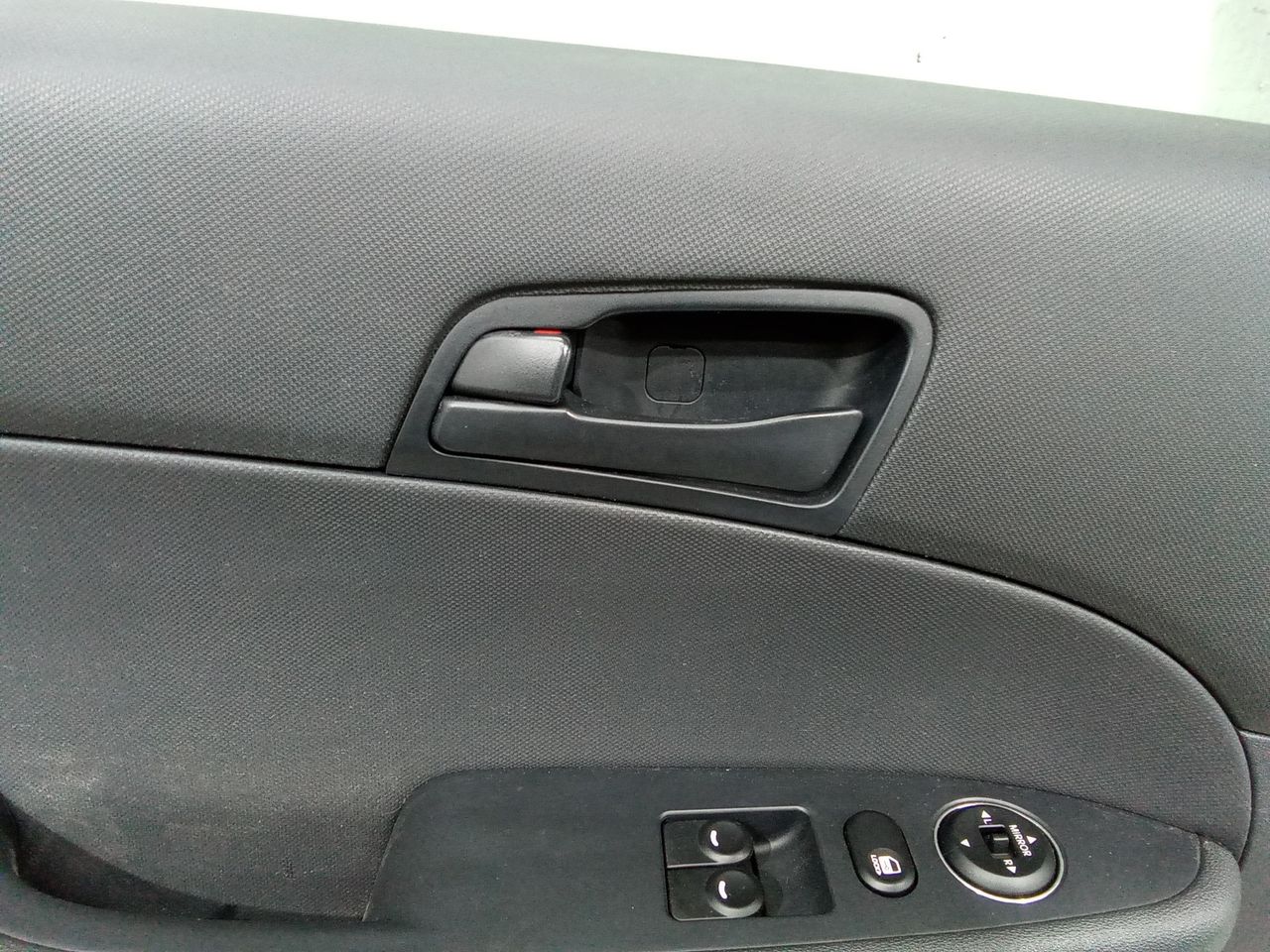 ручка внутренняя передняя левая Hyundai i30 1 поколение [рестайлинг] 2010