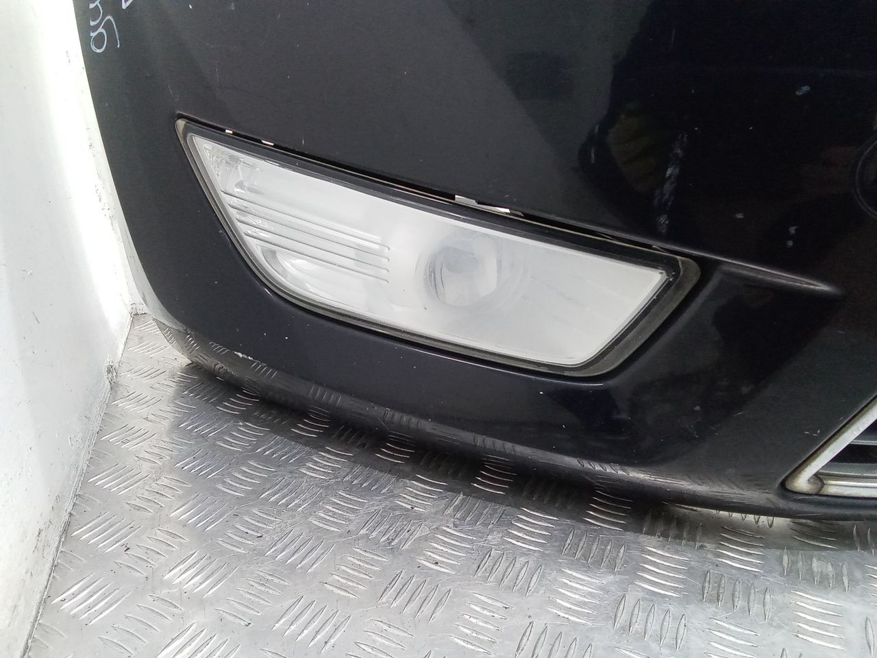 фара противотуманная правая Ford Mondeo 4 поколение 2007
