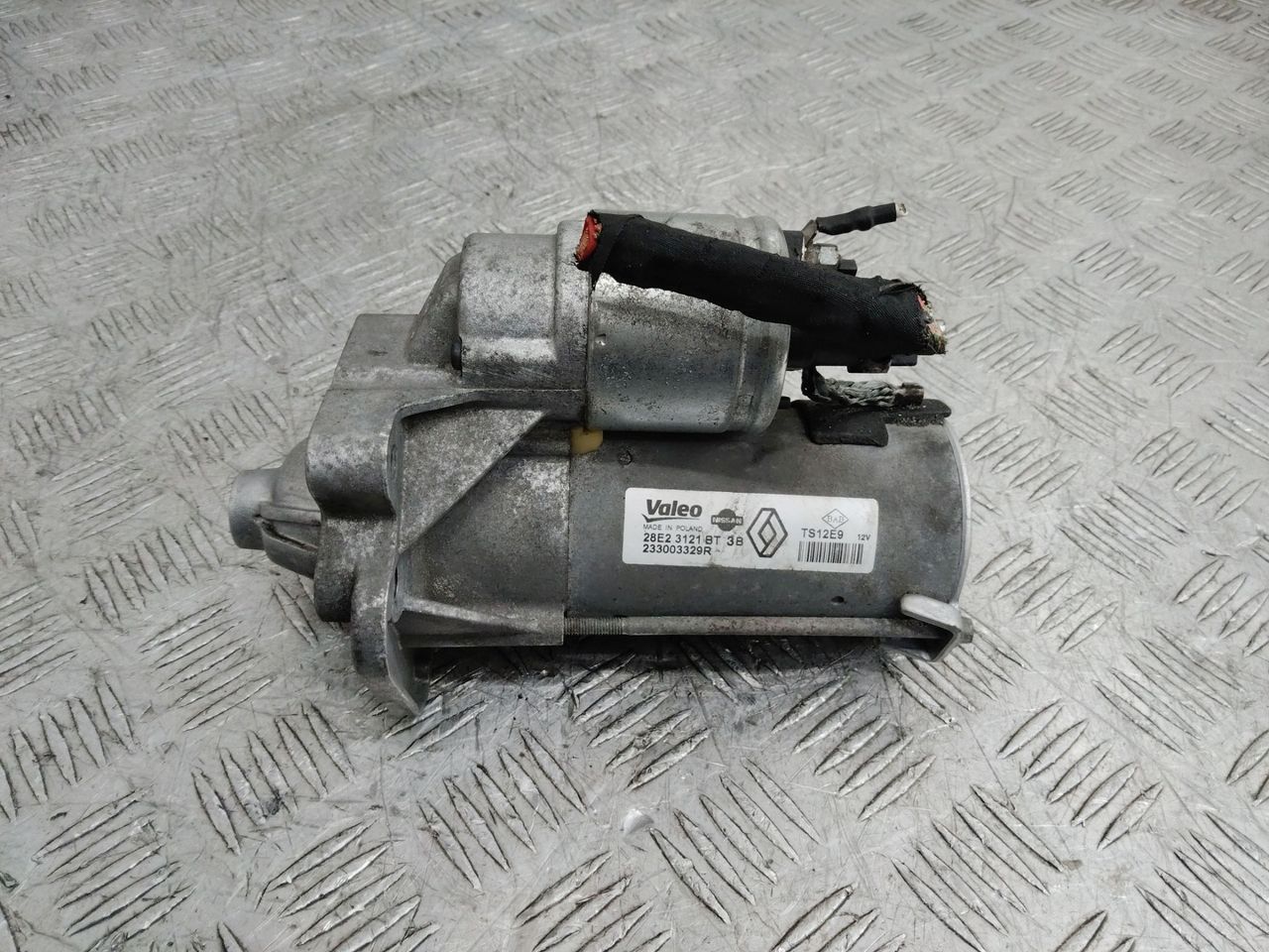 стартер Renault Megane 3 поколение 2012, 1.5 л., дизель, МКПП, 233003329R