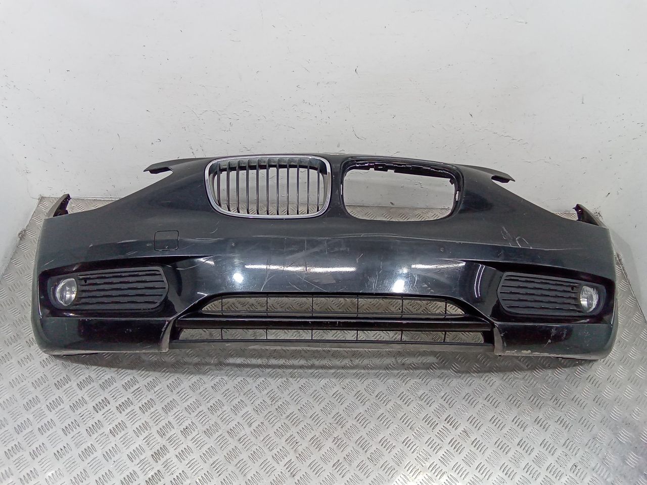 бампер передний BMW 1 серия F20/F21 2011, 51117245731