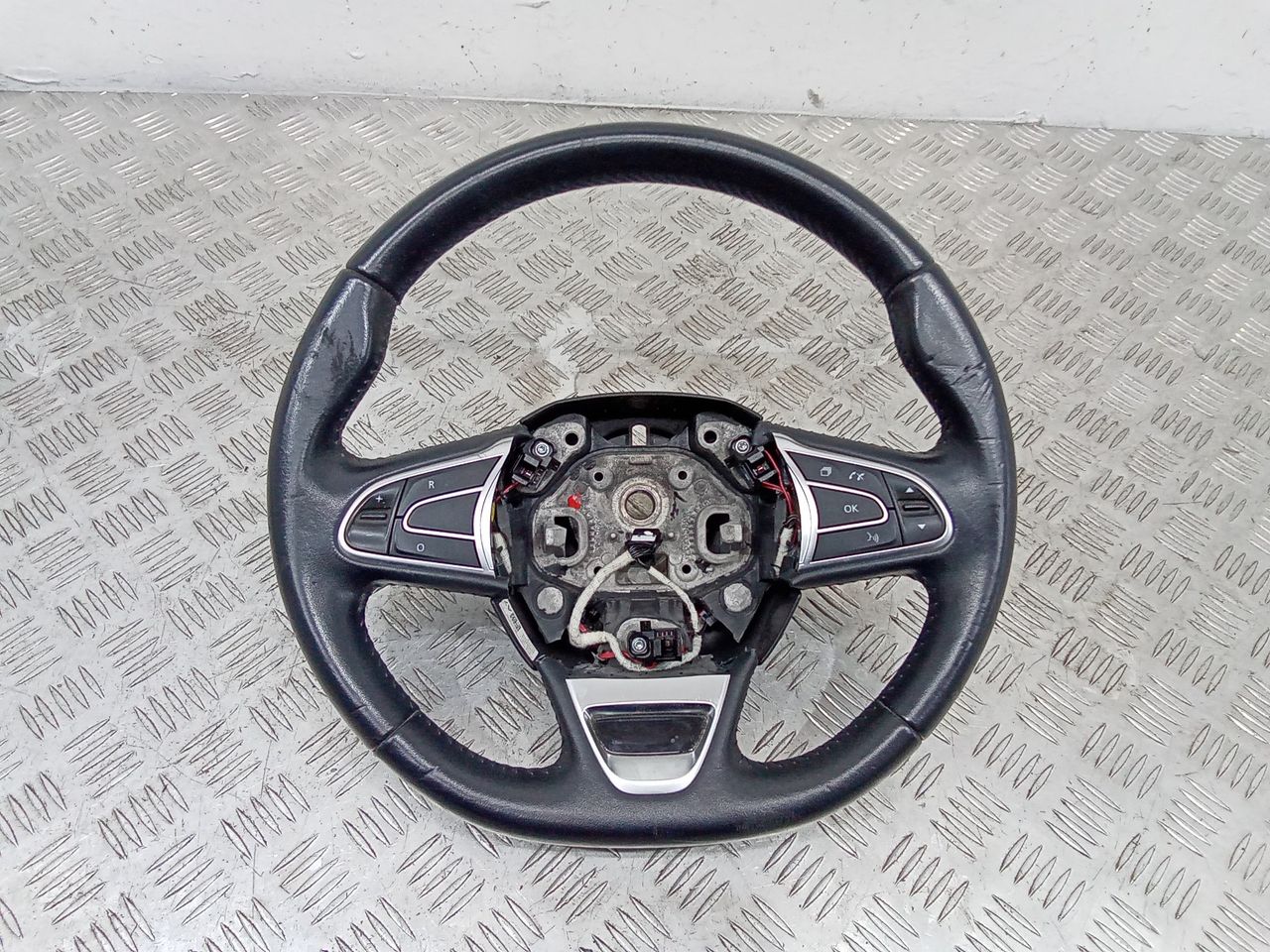 руль Renault Megane 4 поколение 2016, 484005825R